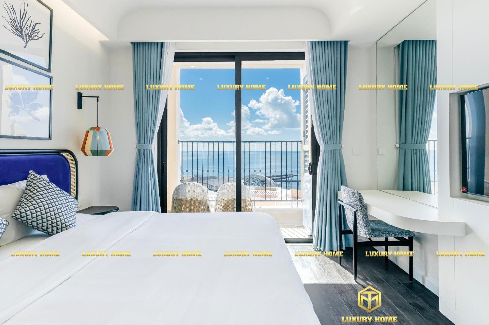 Luxury Apartment Sea View view 2