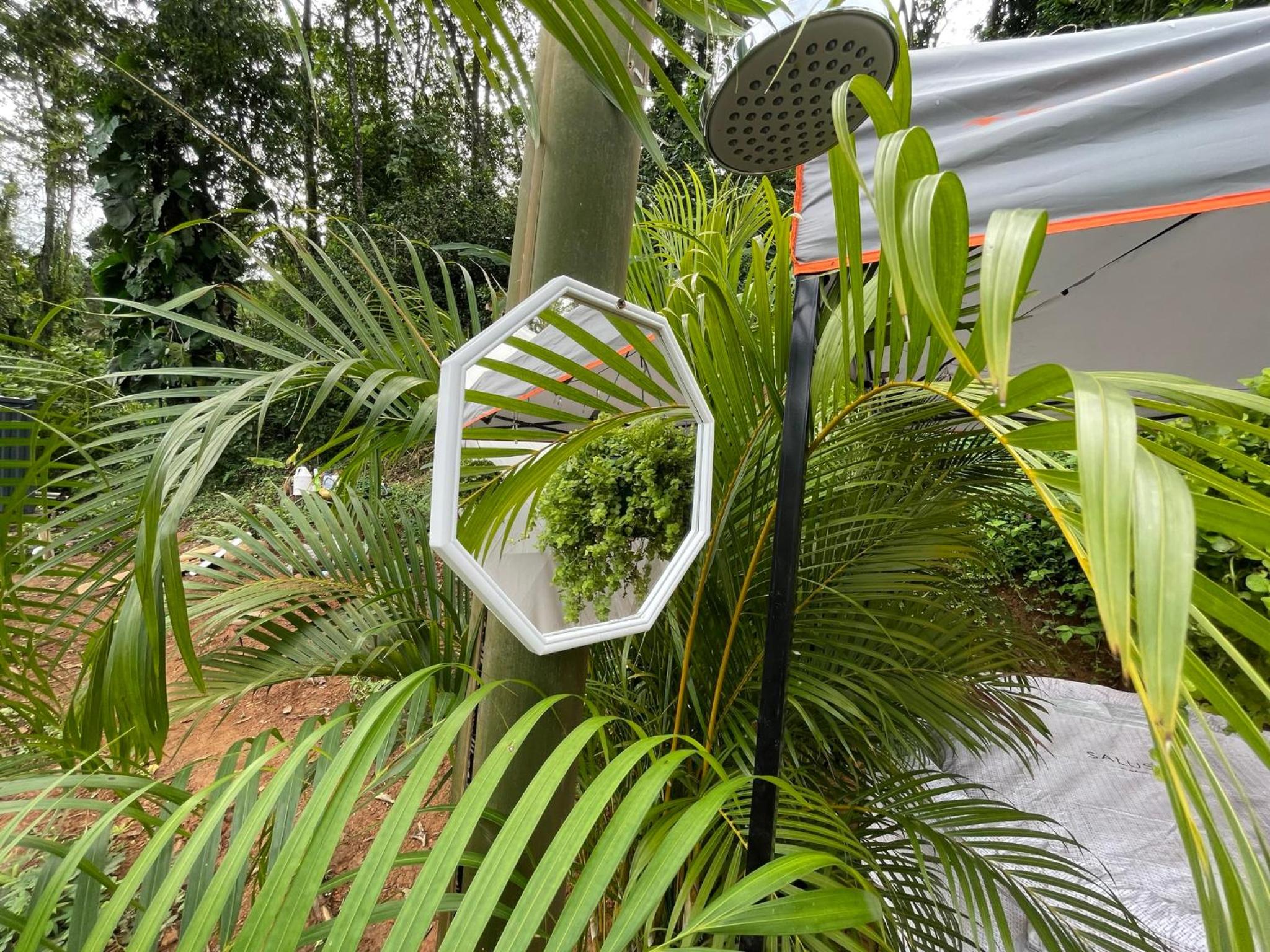 La Comarca River Glamping Dome near Manuel Antonio
