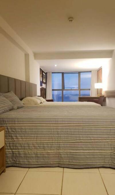Apartamento suite na Avenida BoaViagem