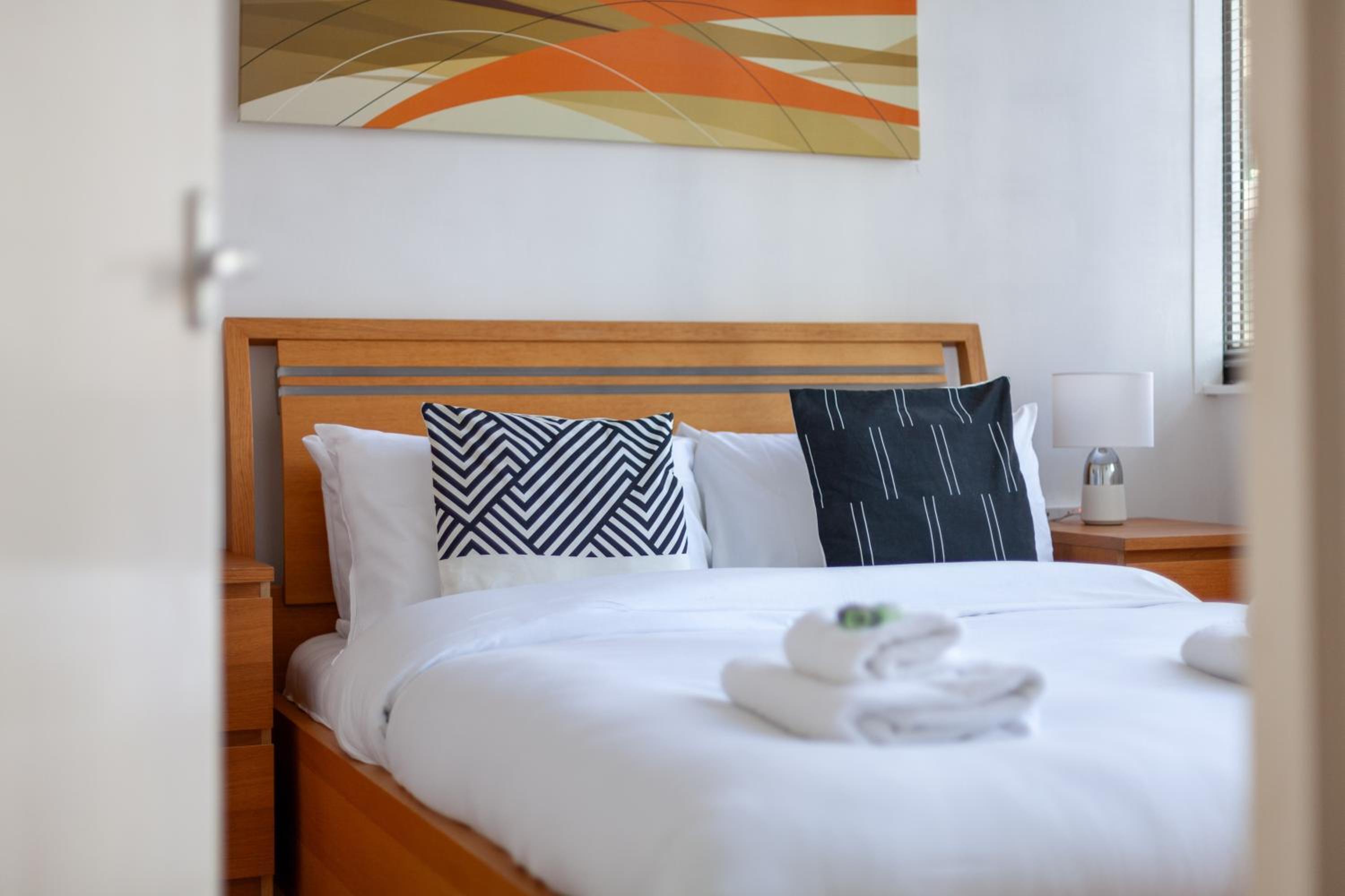 Shiny 1BR Flat in Fitzrovia, 2 min to Tube