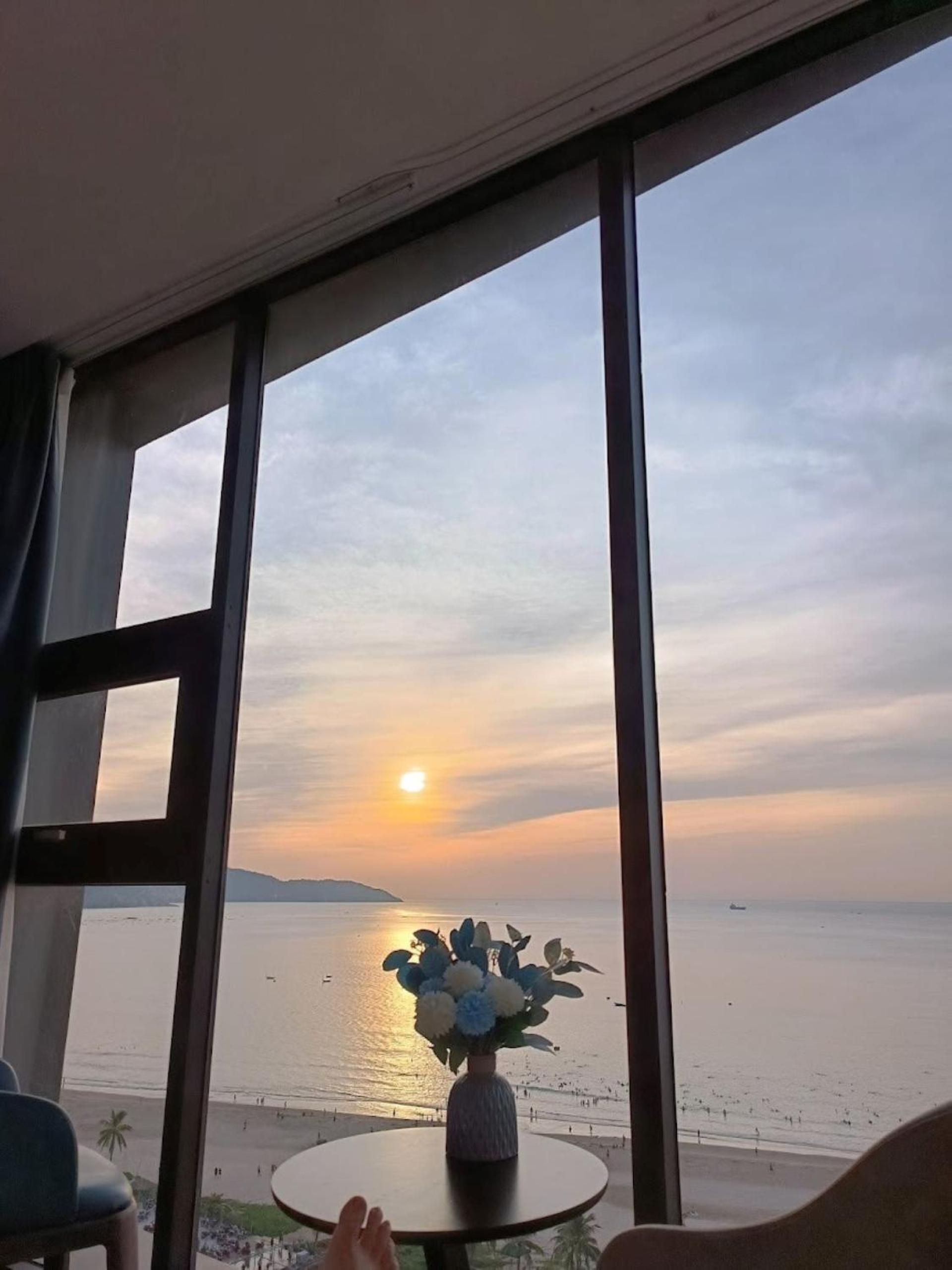 Mangata Beachfront Hotel 28
