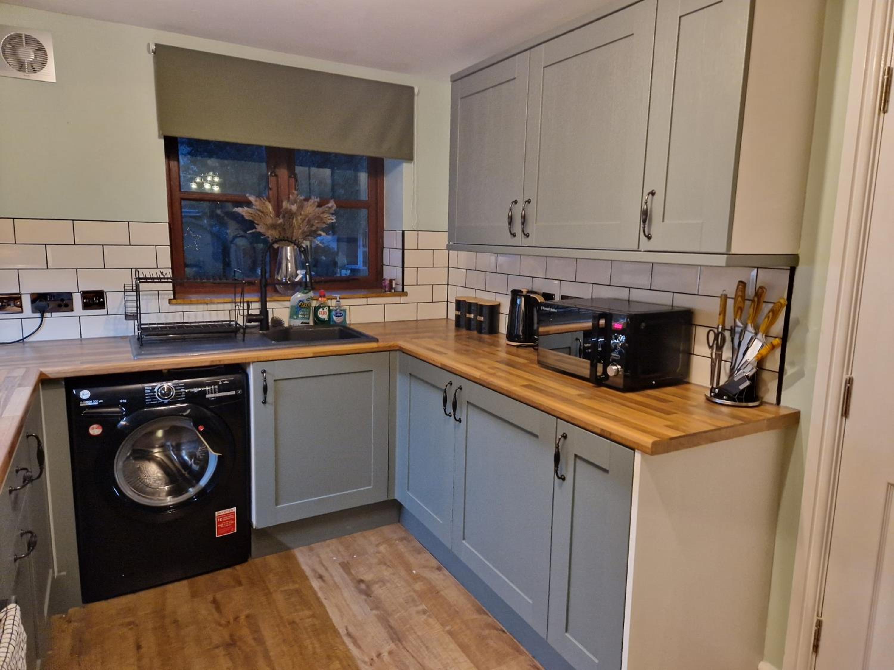 Purdie Close Holiday Let view 4