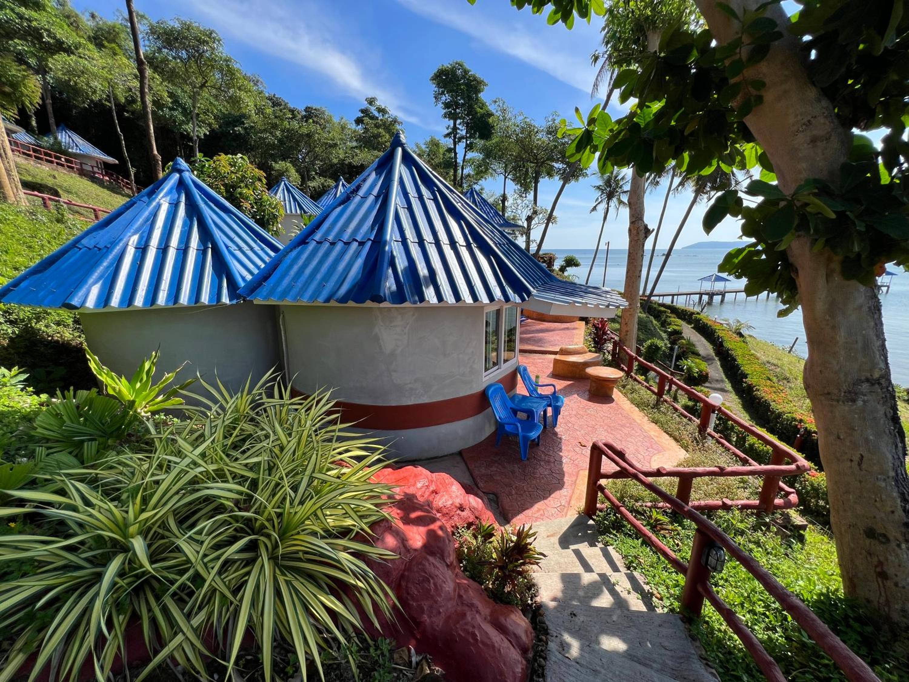Koh Mak Buri Hut Natural Resort
