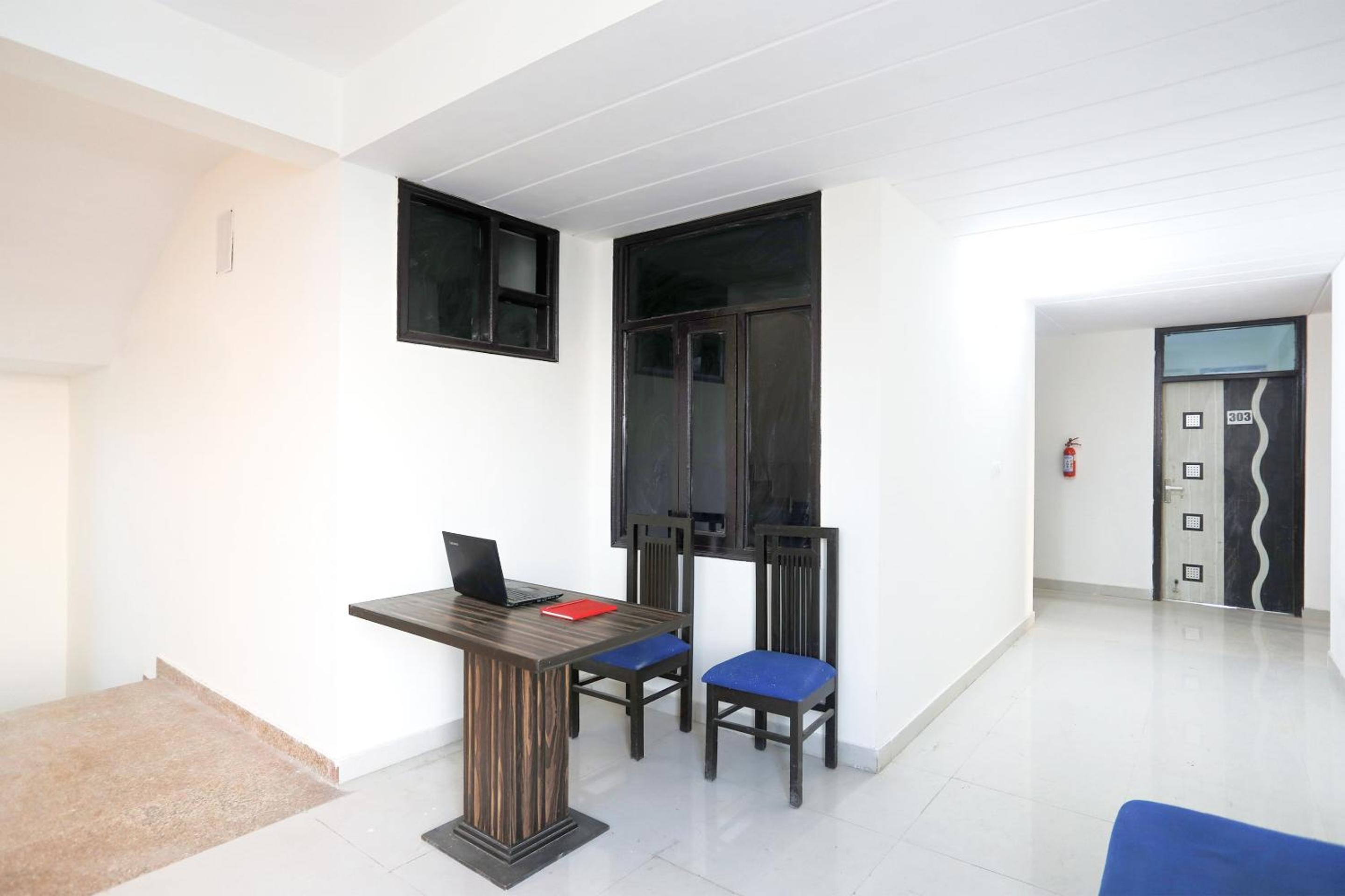 Hotel O Rajmahal Residency Hotel view 2
