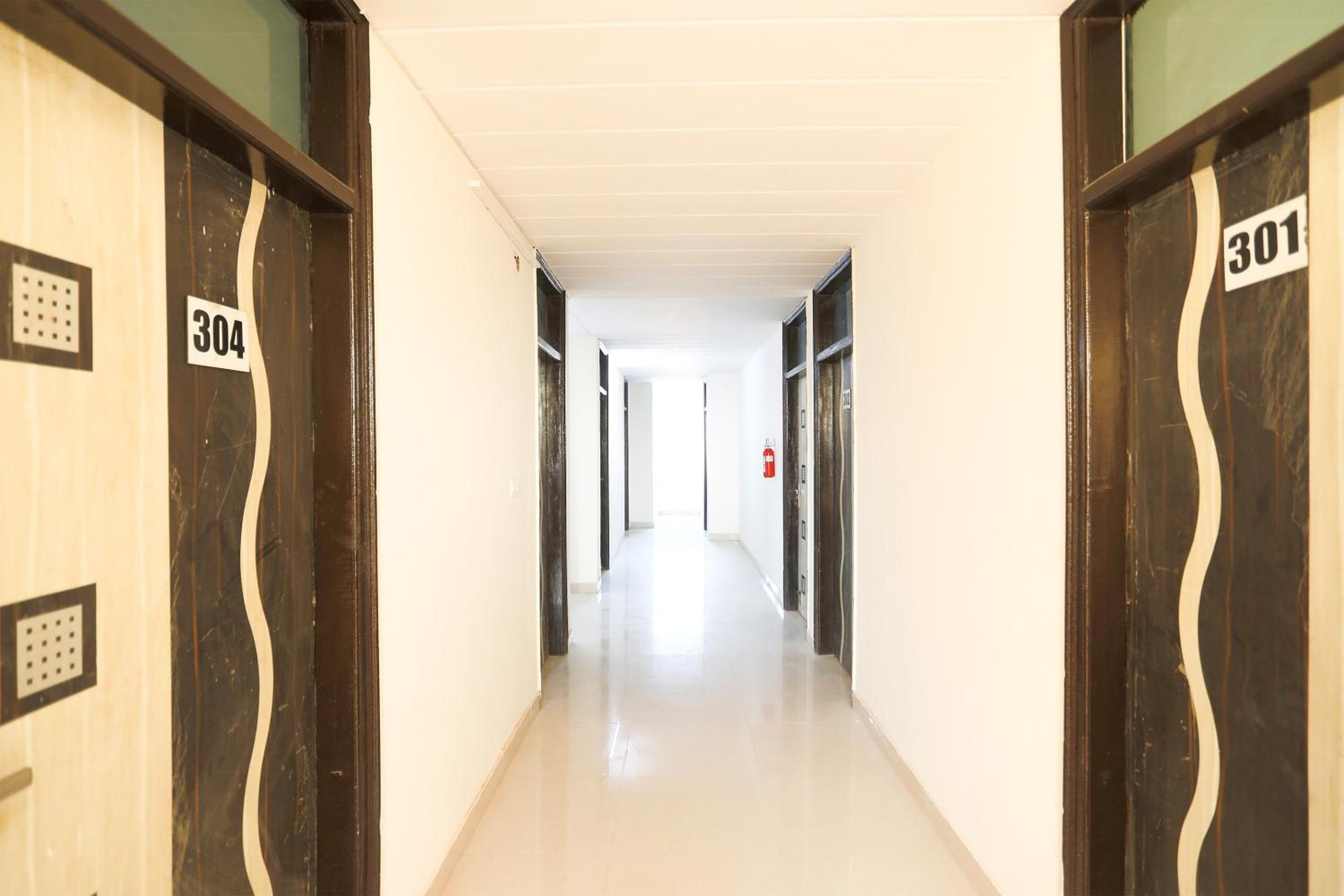 Hotel O Rajmahal Residency Hotel view 4