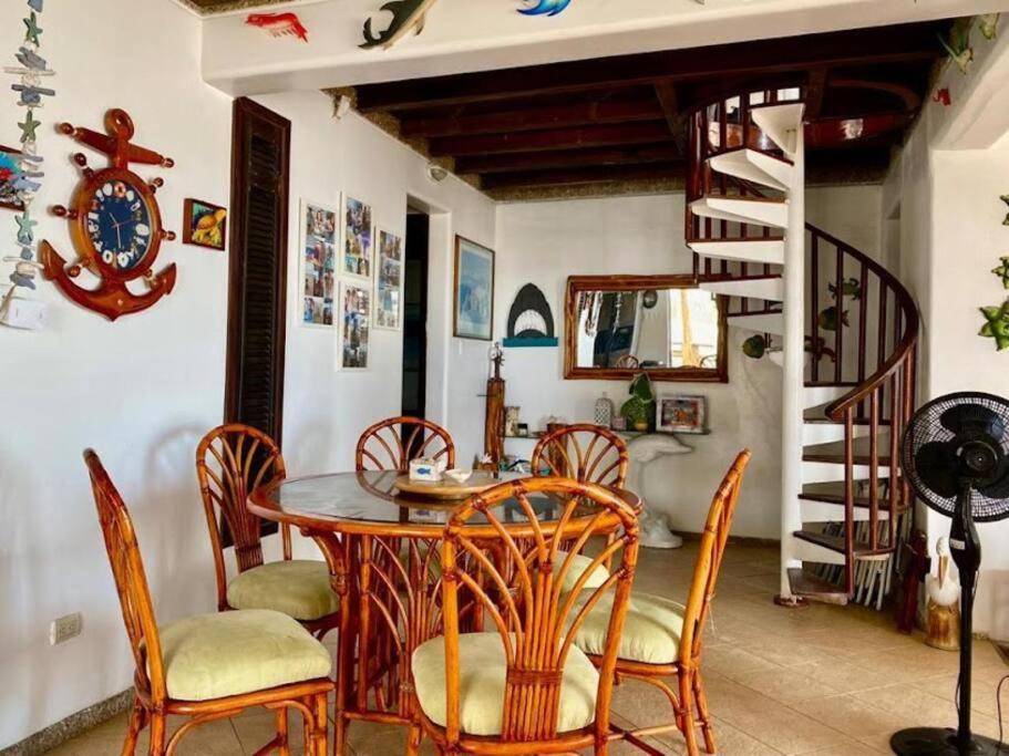 Hermosa Villa frente al mar