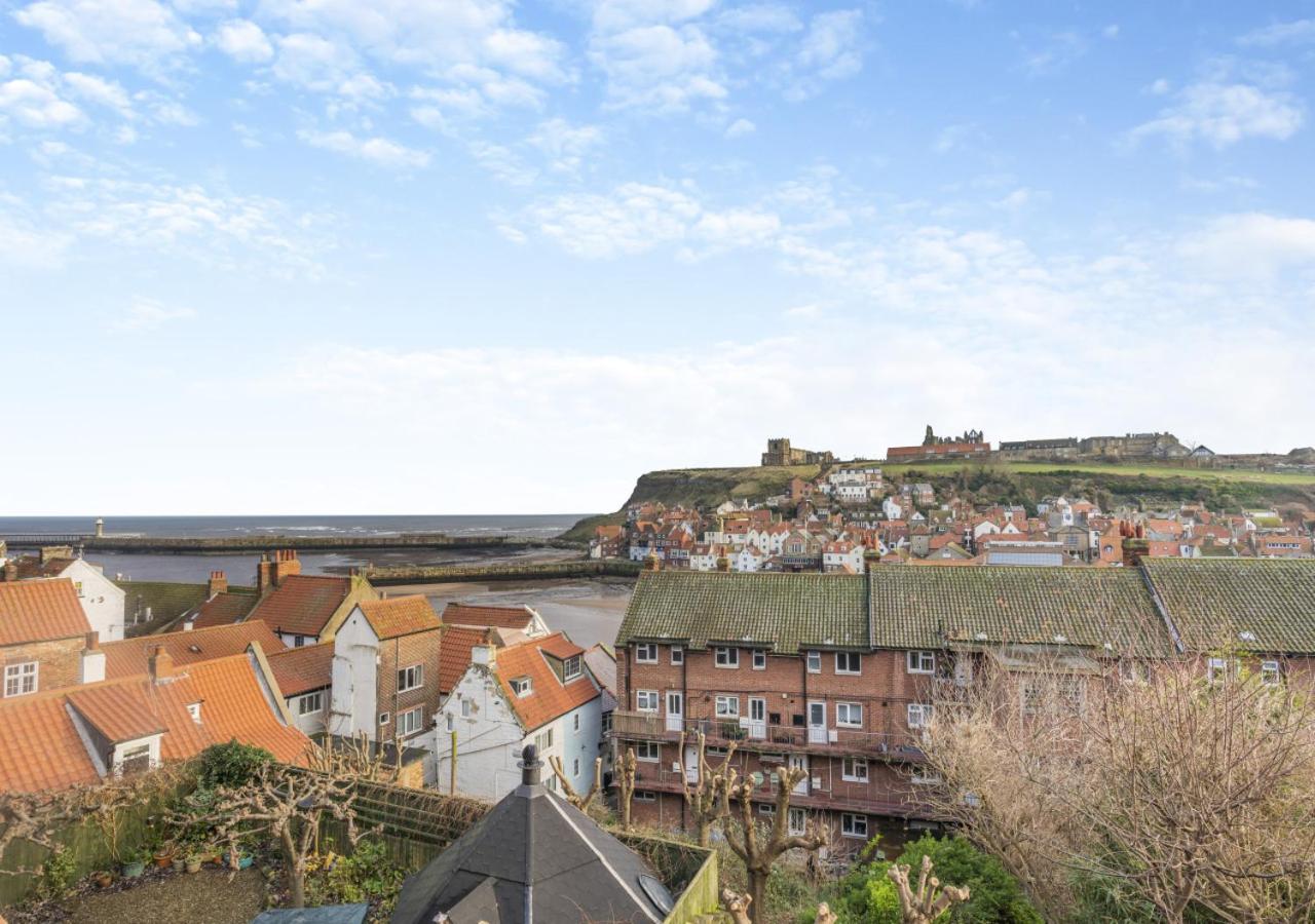 2 Bed in Whitby oc-w010