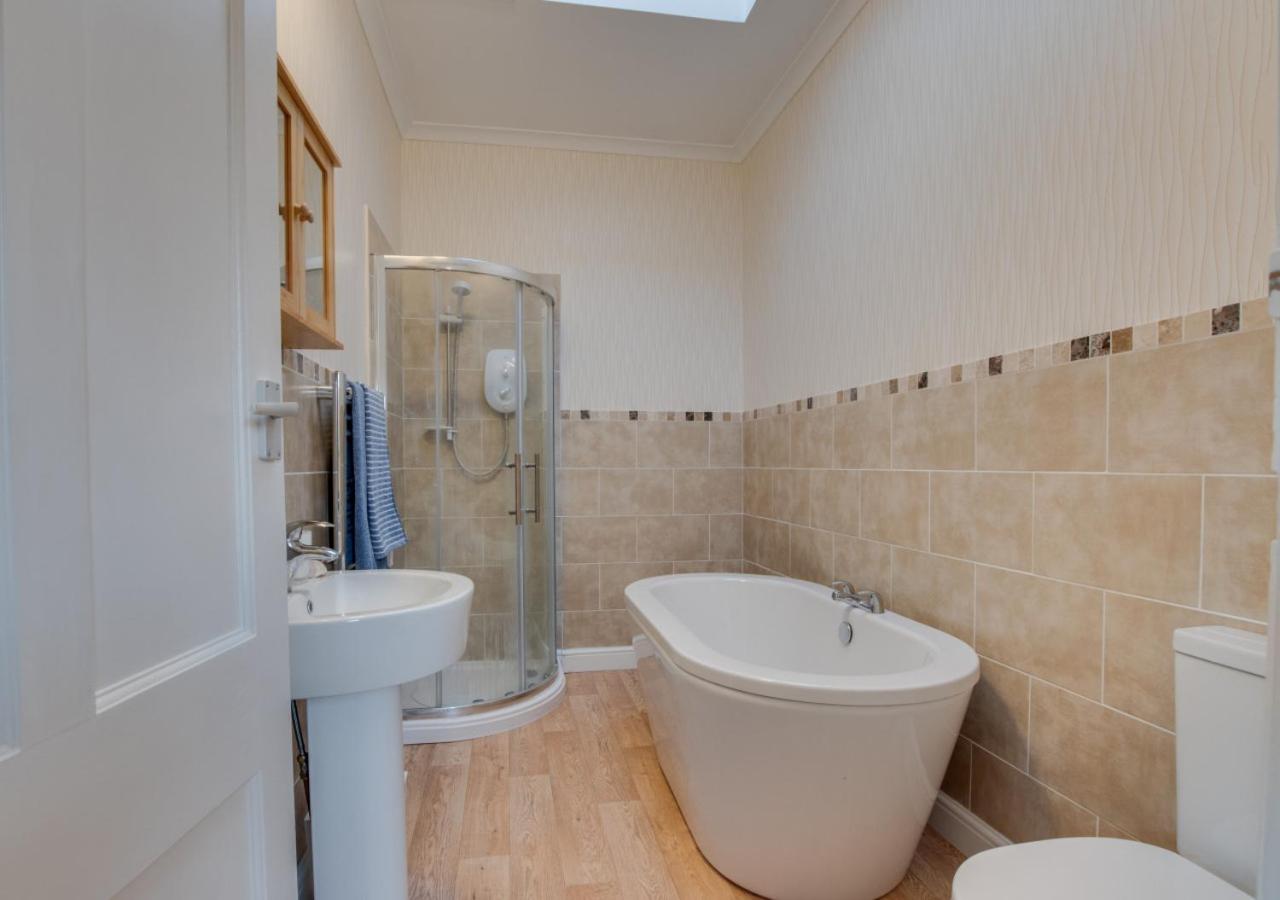3 Bed in Scarborough oc-s018