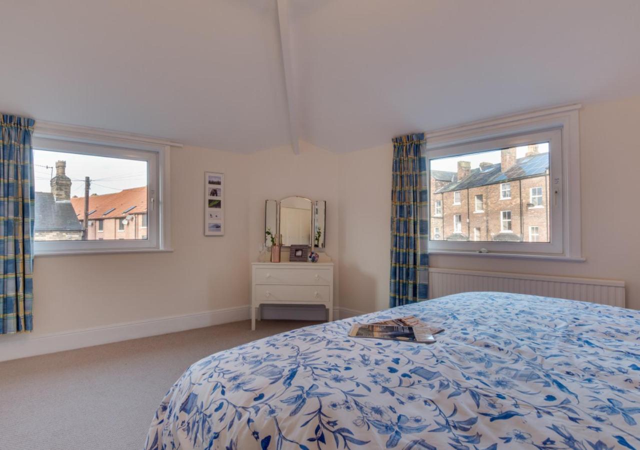 3 Bed in Scarborough oc-s018