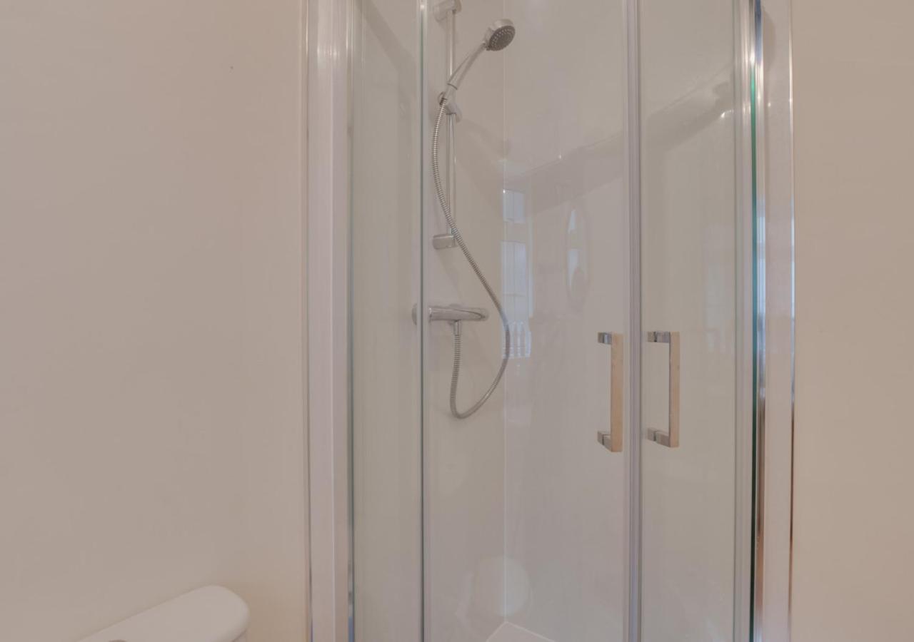 3 Bed in Scarborough oc-s018