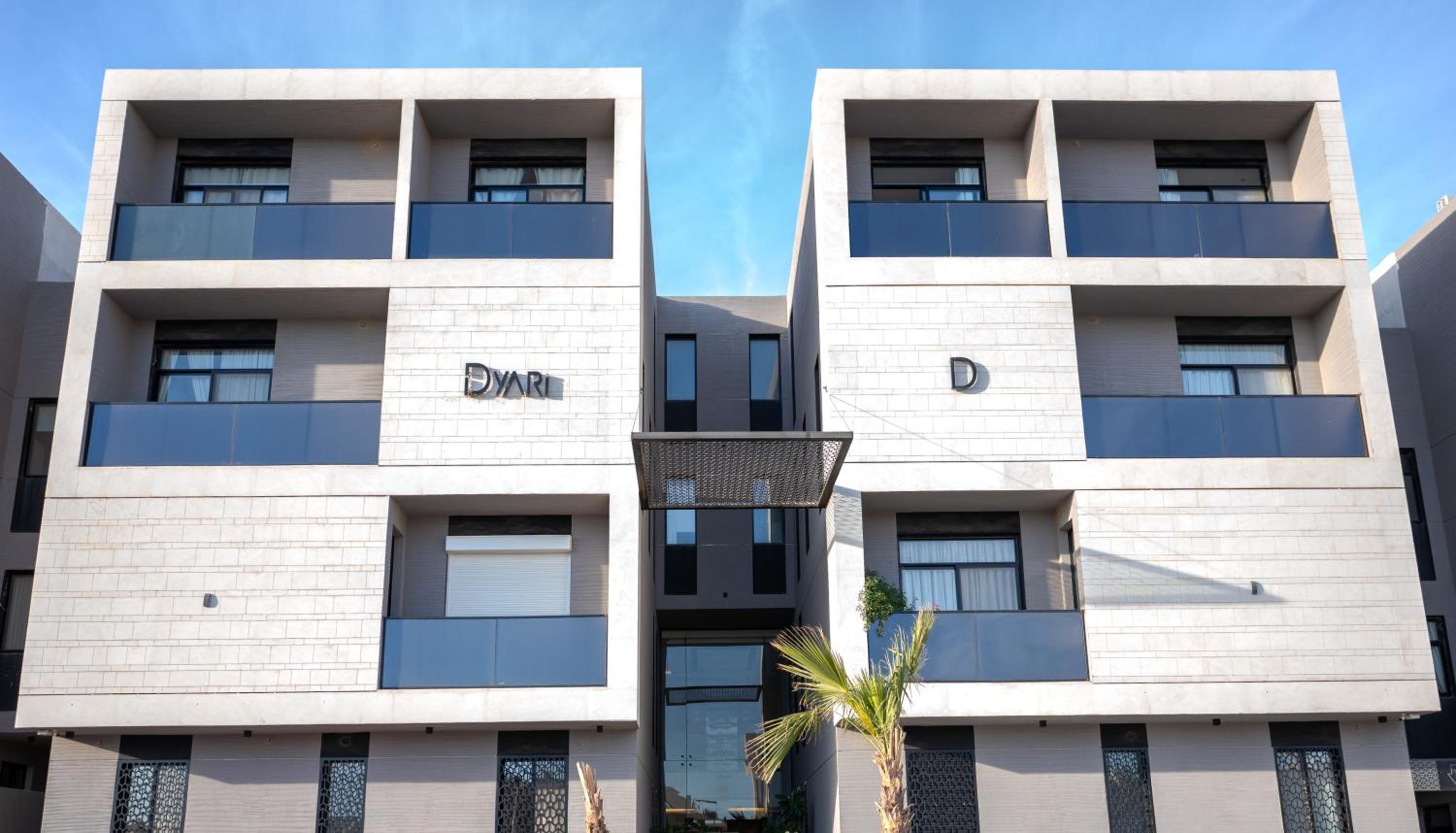 Luxury Apartment 3 Bedroom & Rooftop, Irqah Riyadh