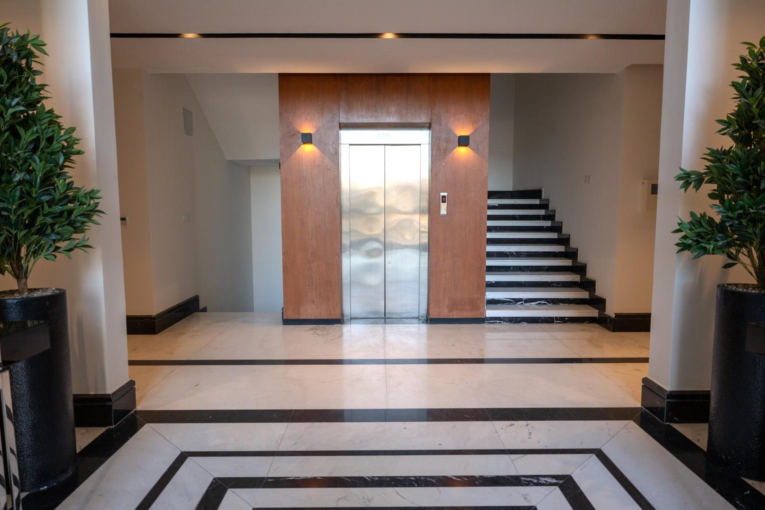 Luxury Apartment 3 Bedroom & Rooftop, Irqah Riyadh