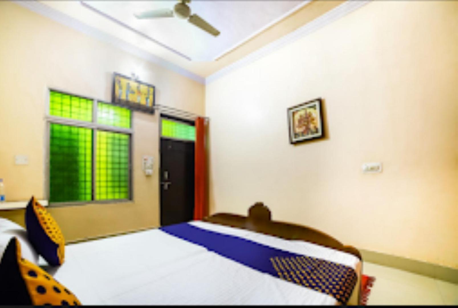 Ayang Okum River Bank Bamboo Cottage Kaibortta Gaon view 4