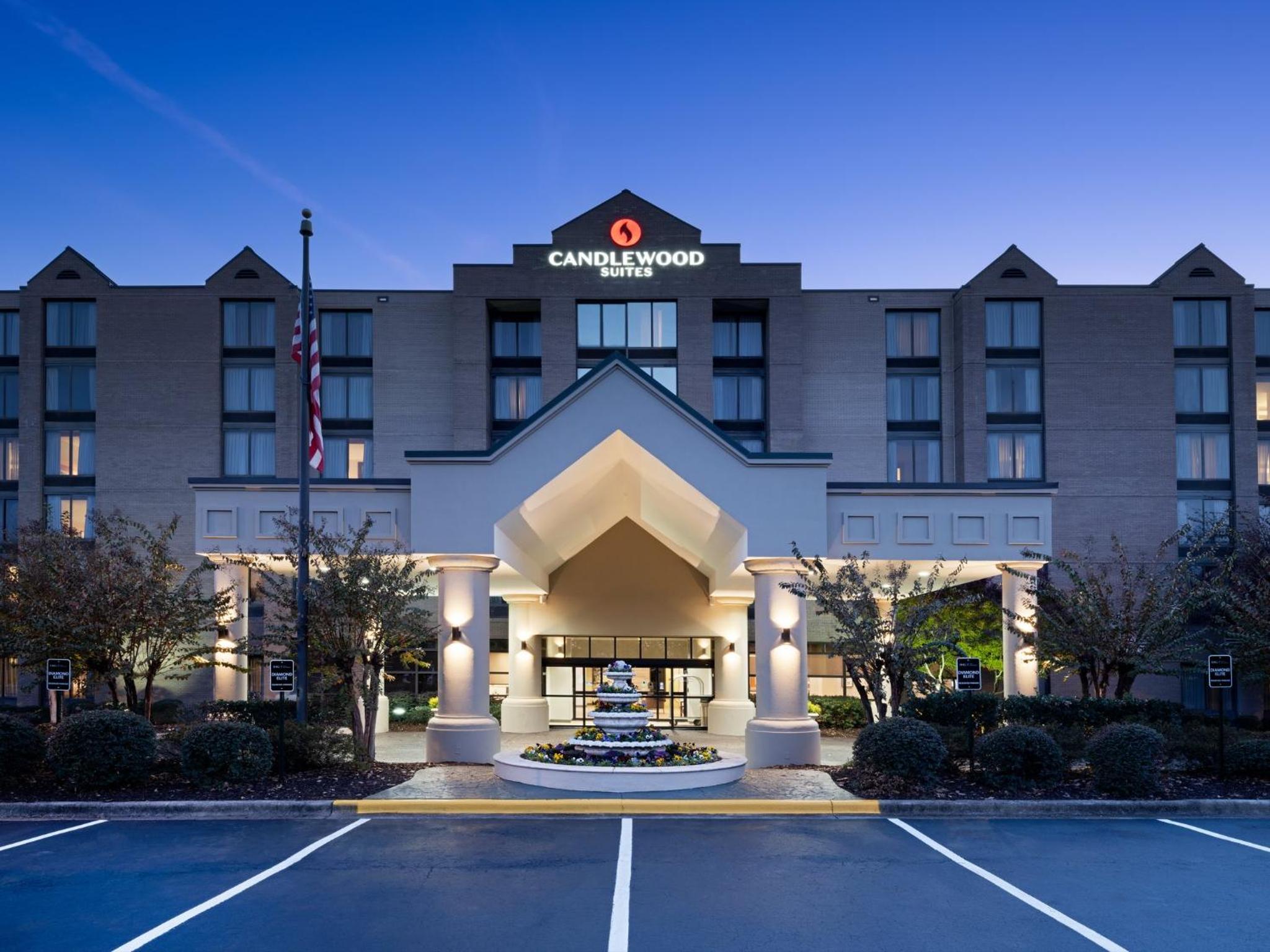 Hotel Candlewood Suites - Birmingham - Inverness, an IHG Hotel - Image 1