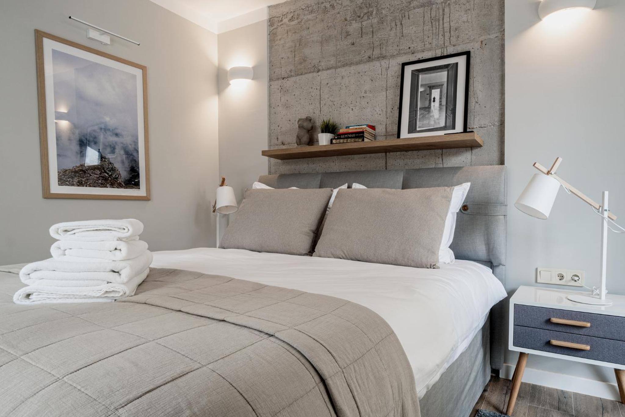 8th Hill Apartments