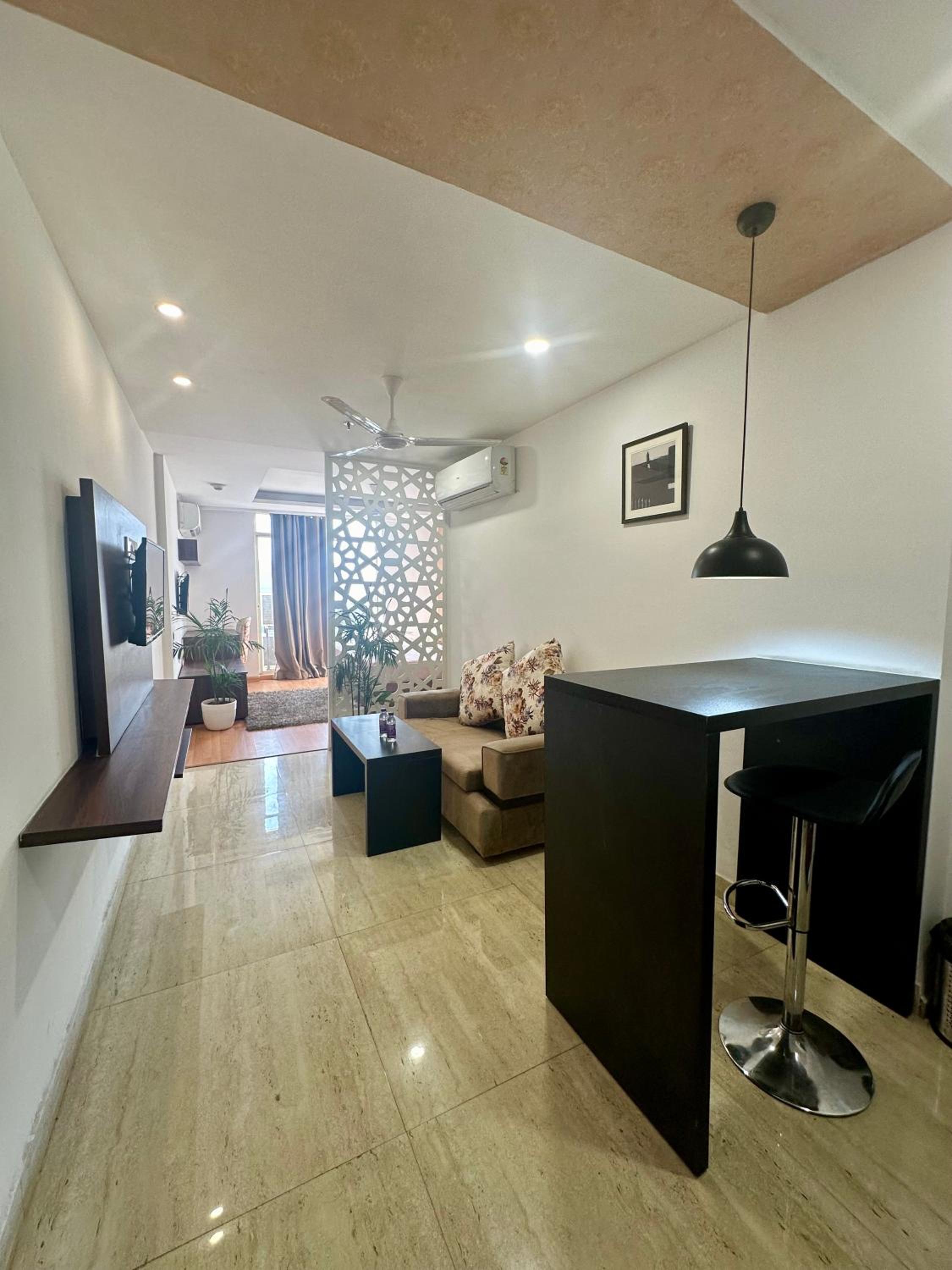 Gurgaon Vacations - Flamingo Hotel Sector 67 I Studio Rooms I Gurgaon - Property Image 26