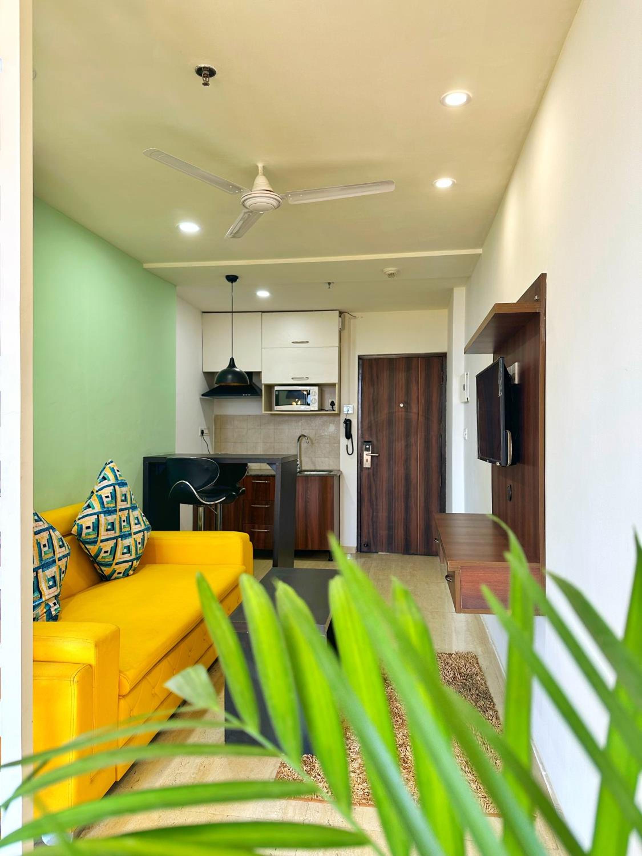 Gurgaon Vacations - Flamingo Hotel Sector 67 I Studio Rooms I Gurgaon - Property Image 12