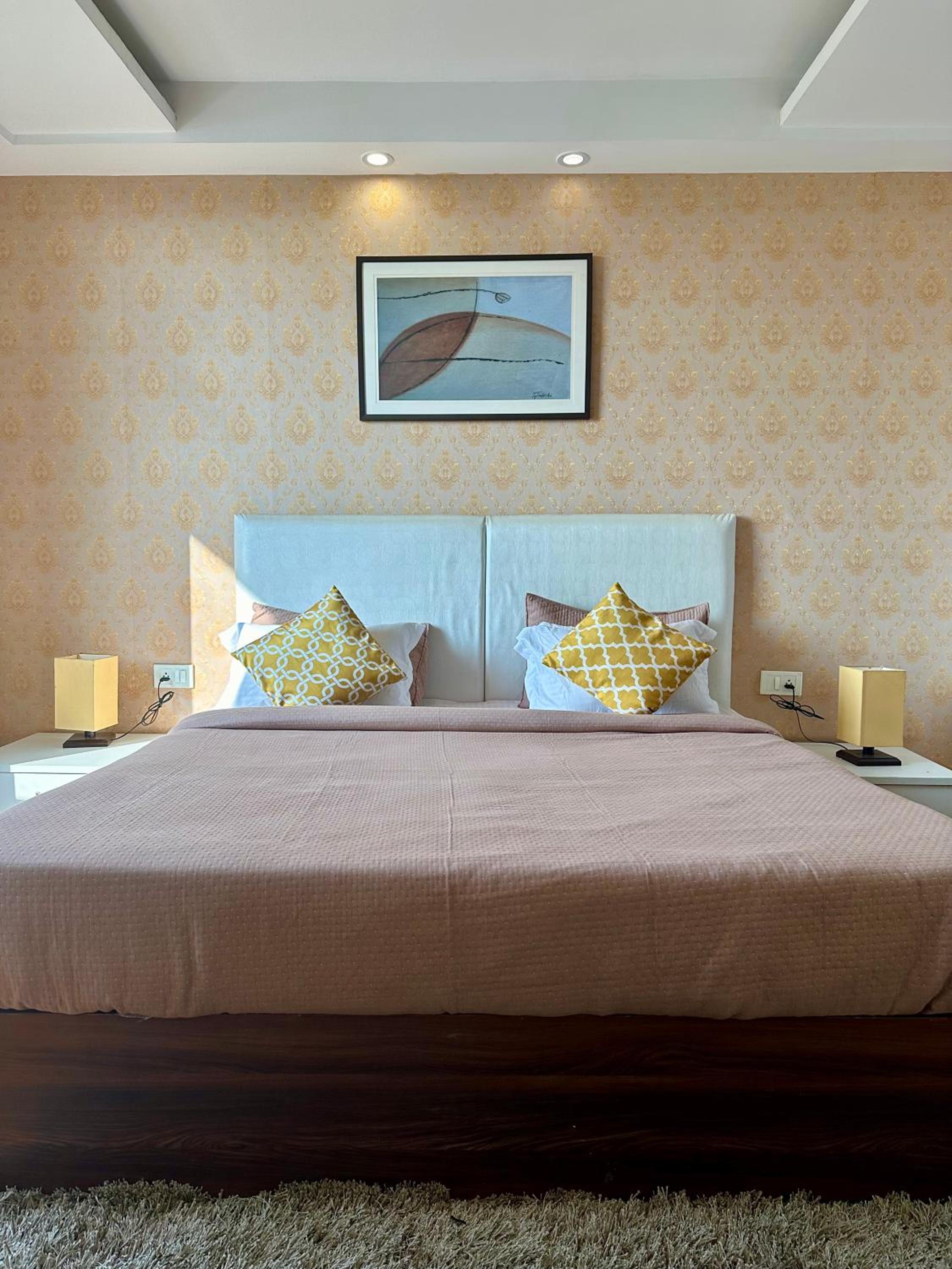 Gurgaon Vacations - Flamingo Hotel Sector 67 I Studio Rooms I Gurgaon - Property Image 10