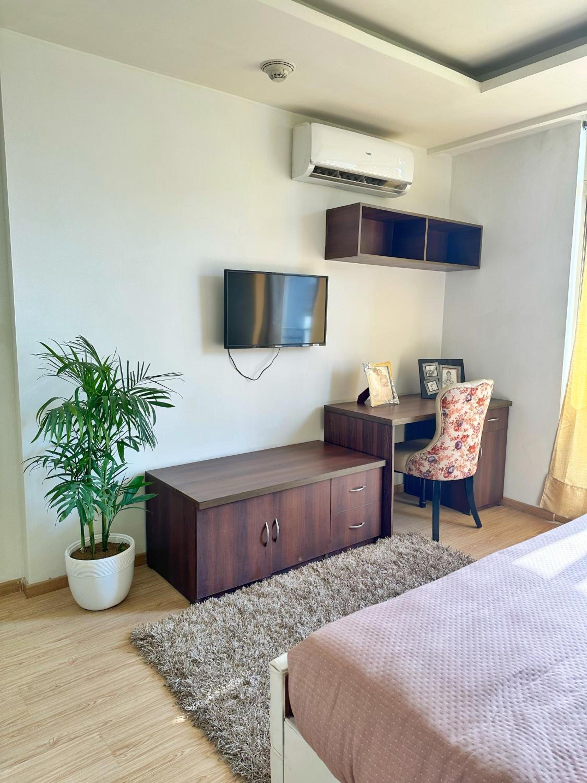 Gurgaon Vacations - Flamingo Hotel Sector 67 I Studio Rooms I Gurgaon - Property Image 15