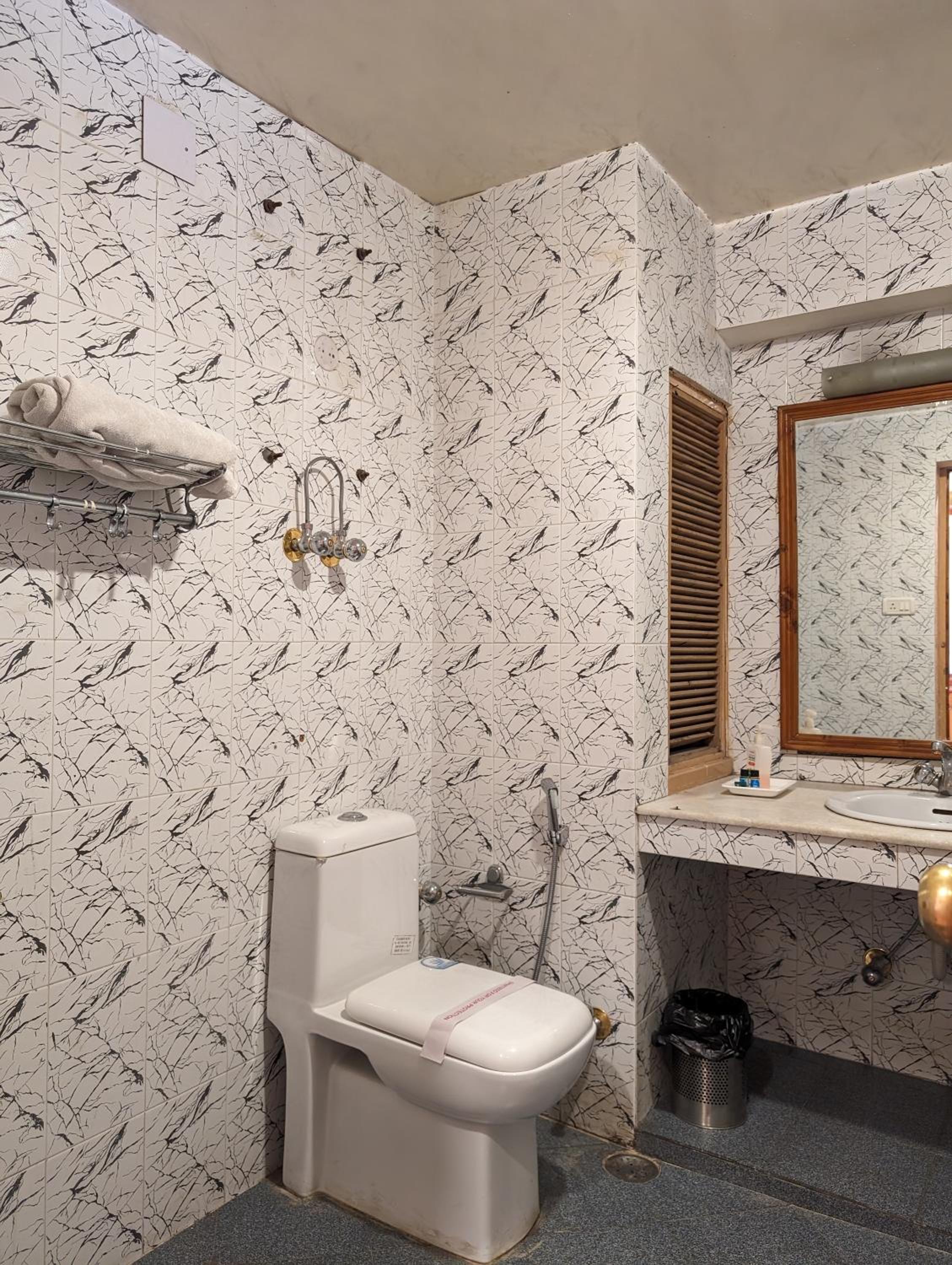 ChaletHimalayan- Rooms in private Villa view 5