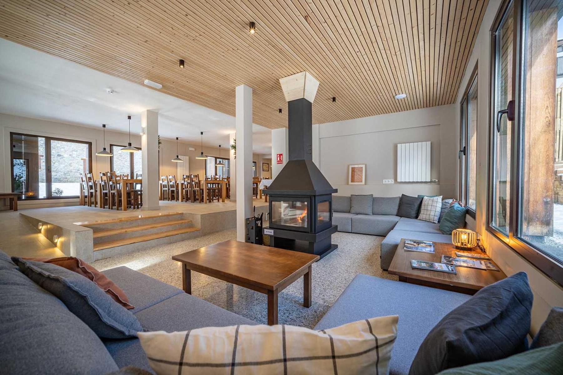 Aran Hostel