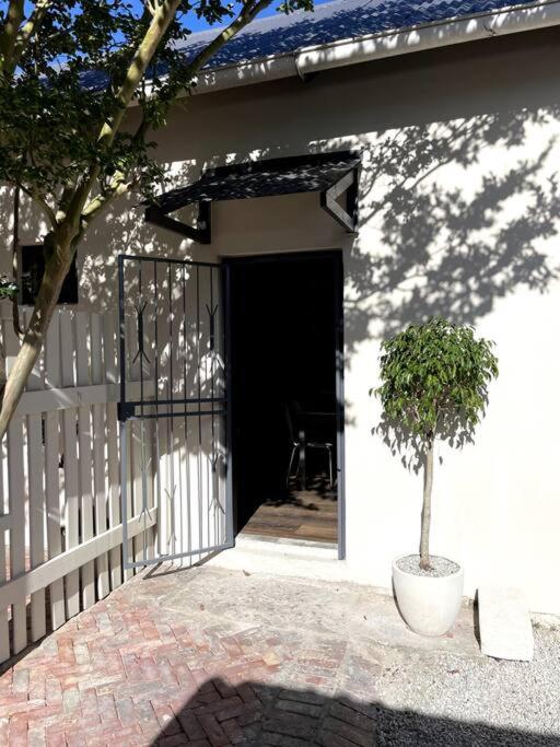 De Jagers Studio on Rawson