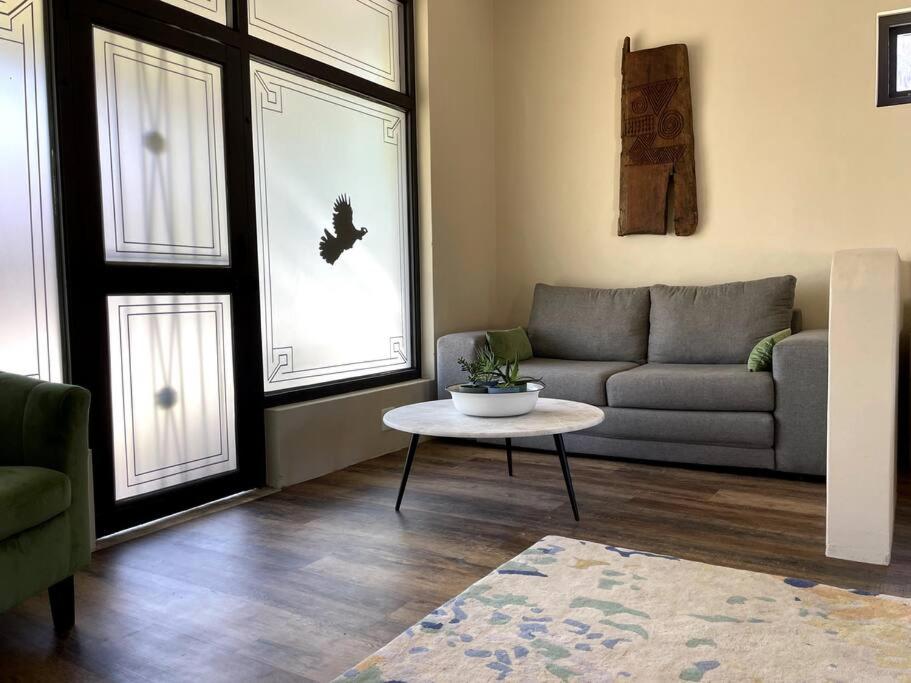 De Jagers Studio on Rawson