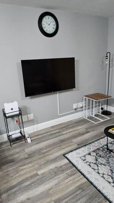 SS Luxury Apartments