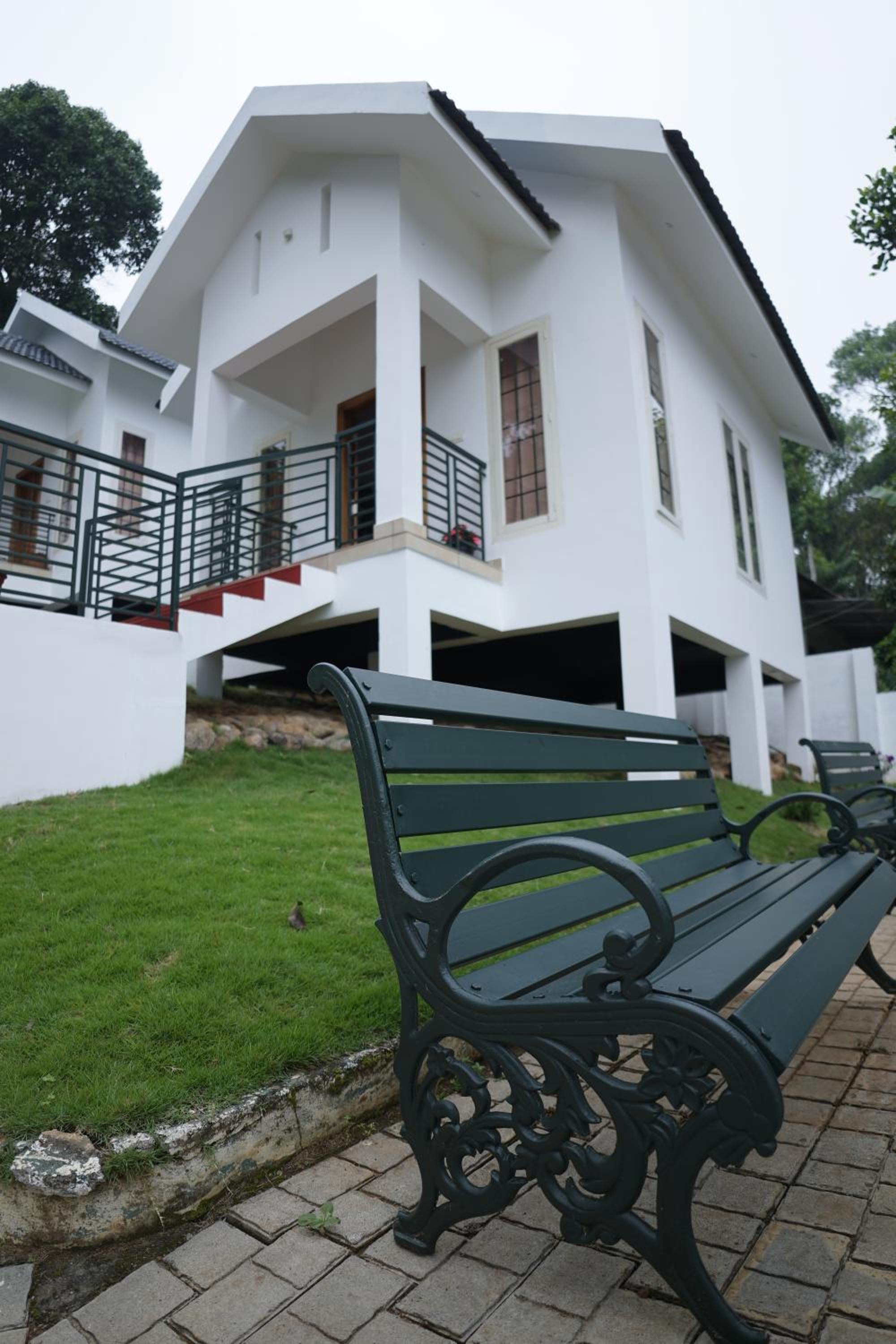 BAMBUSA COTTAGES