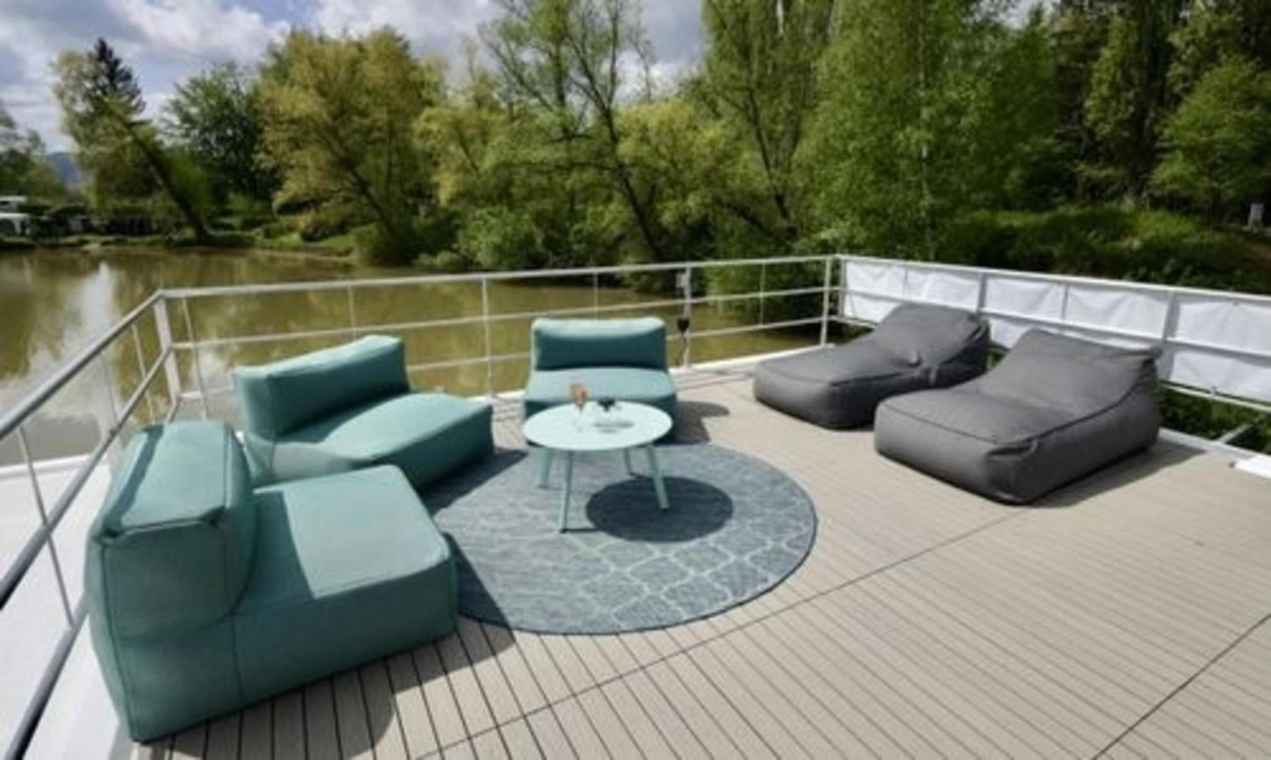 Hausboot Black Pearl - LP1