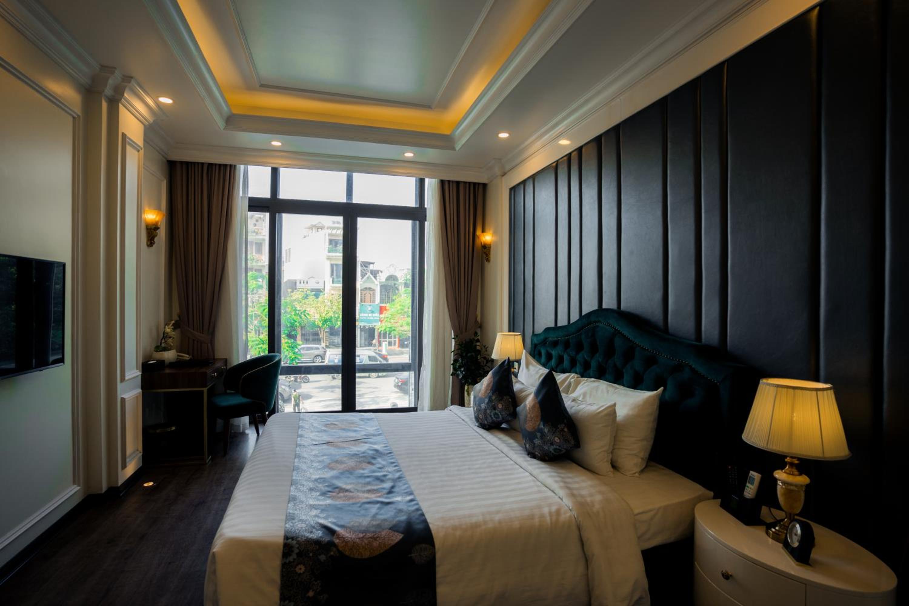 Le Haute Hotel Hai Phong