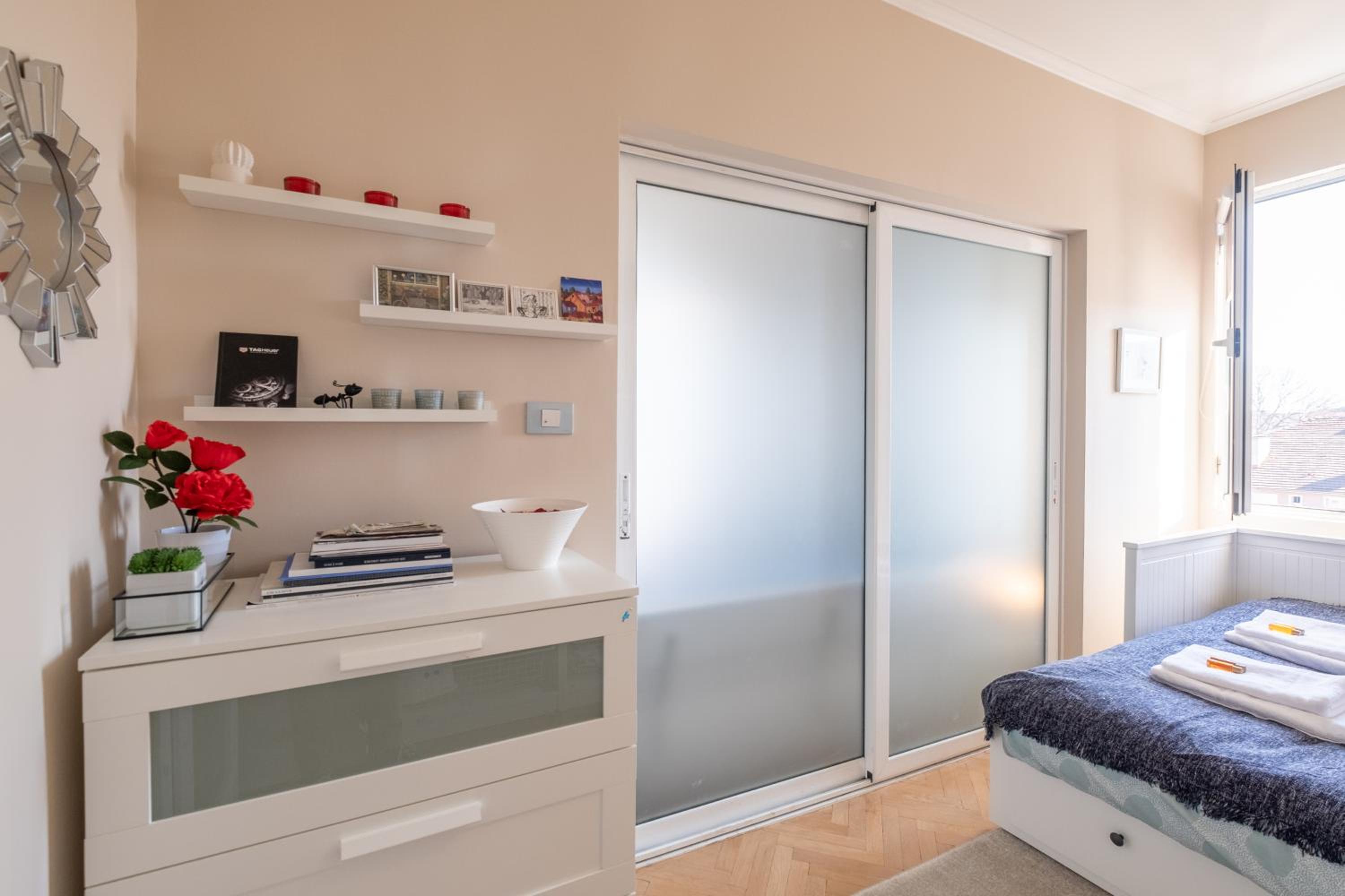Tranquil Place in the middle of Downtown 2BR
