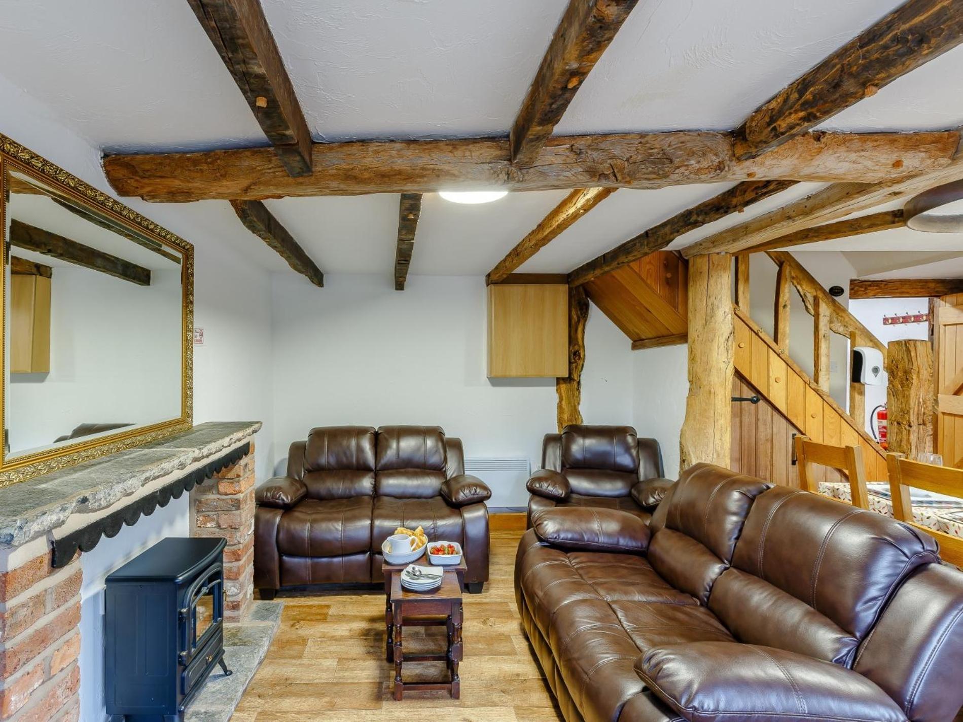 3 Bed in Bridgnorth oc-therr view 4