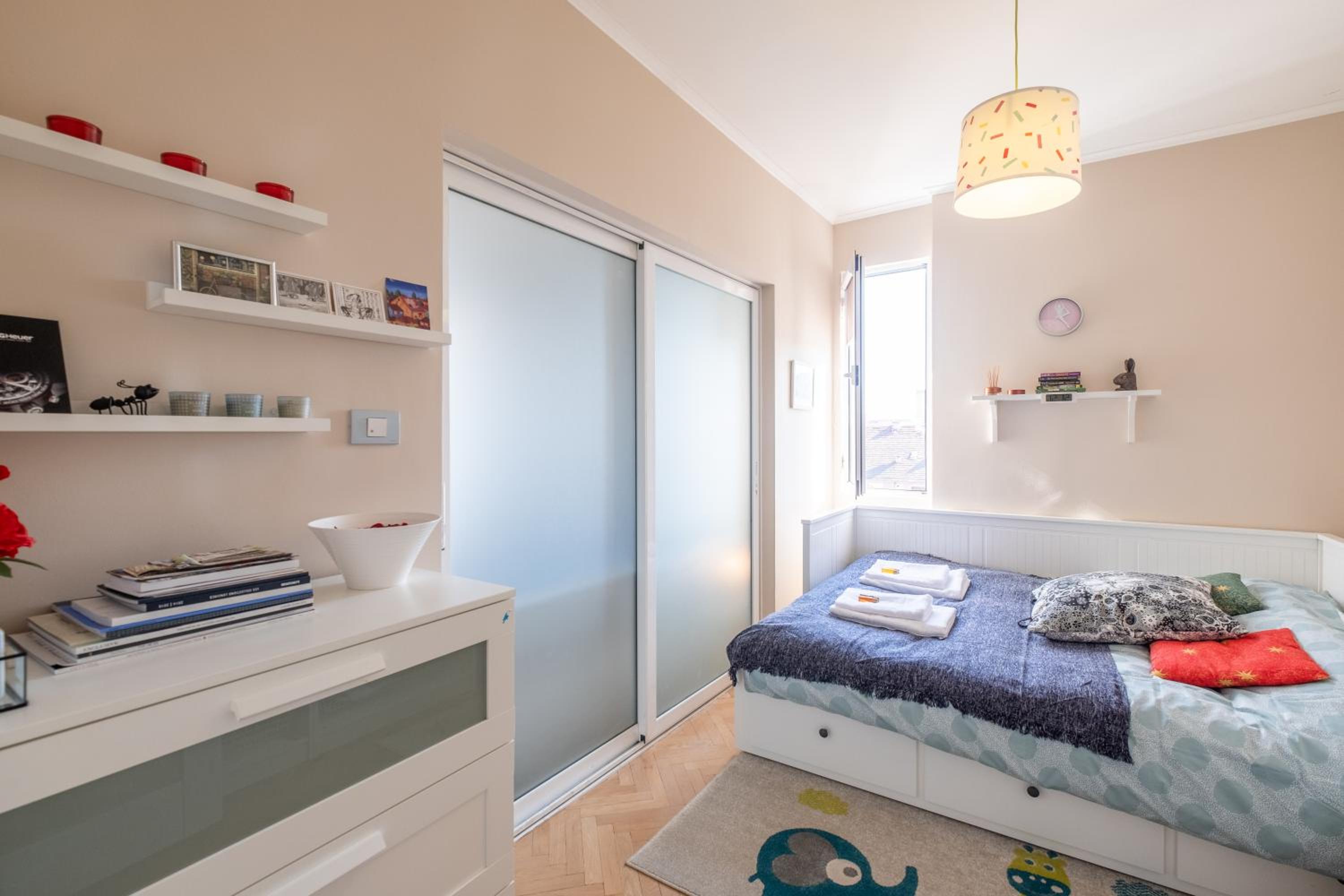 Tranquil Place in the middle of Downtown 2BR