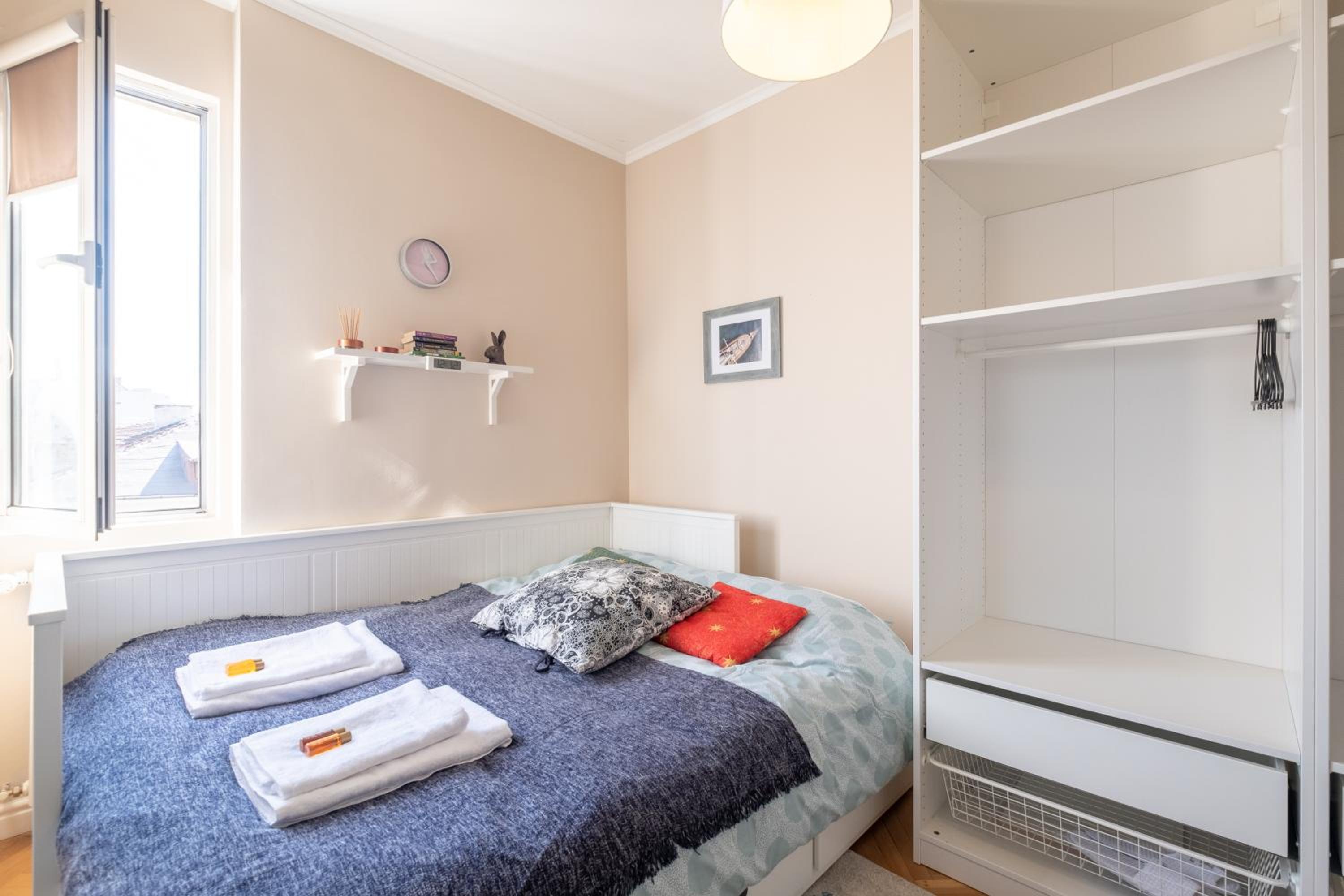 Tranquil Place in the middle of Downtown 2BR