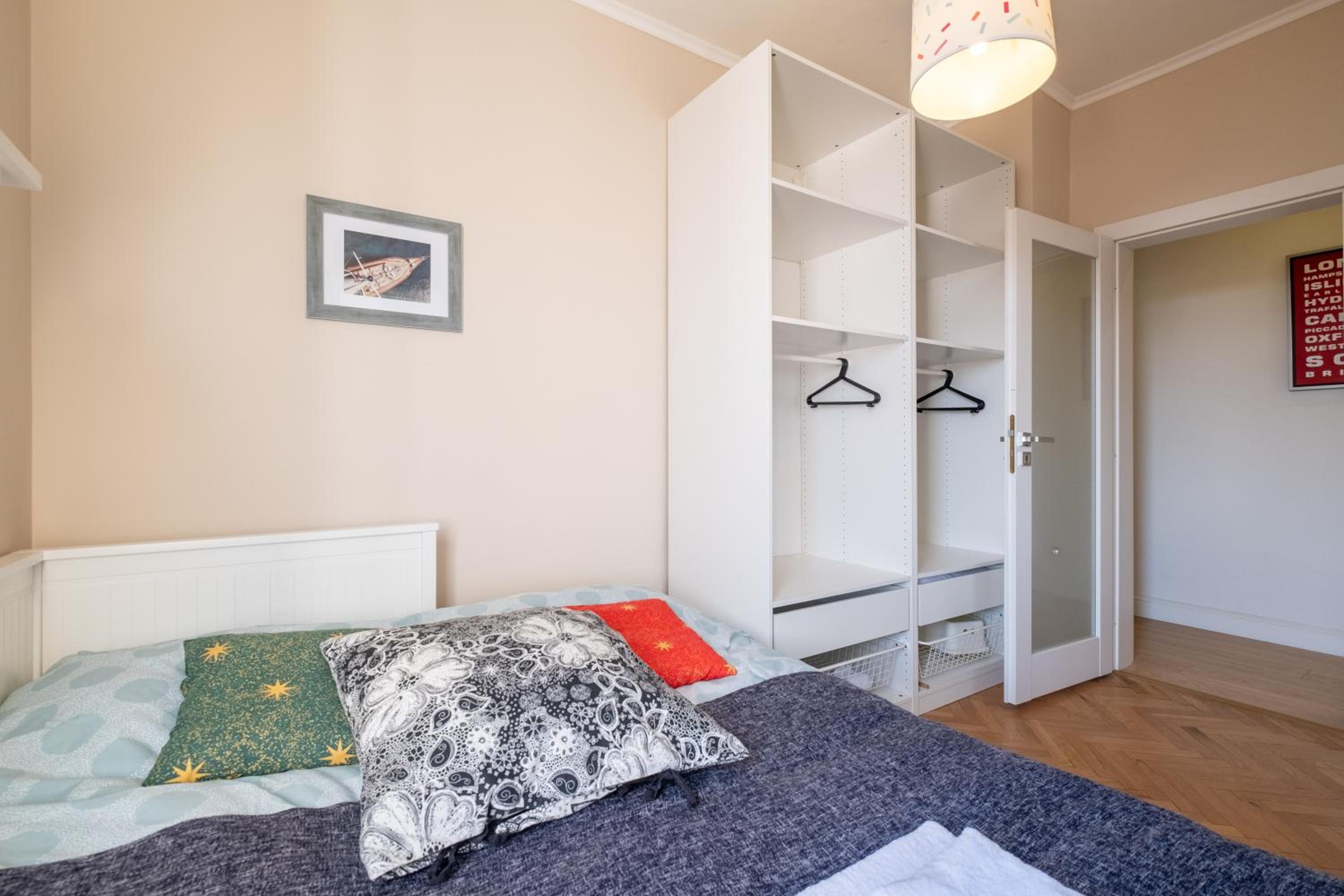 Tranquil Place in the middle of Downtown 2BR