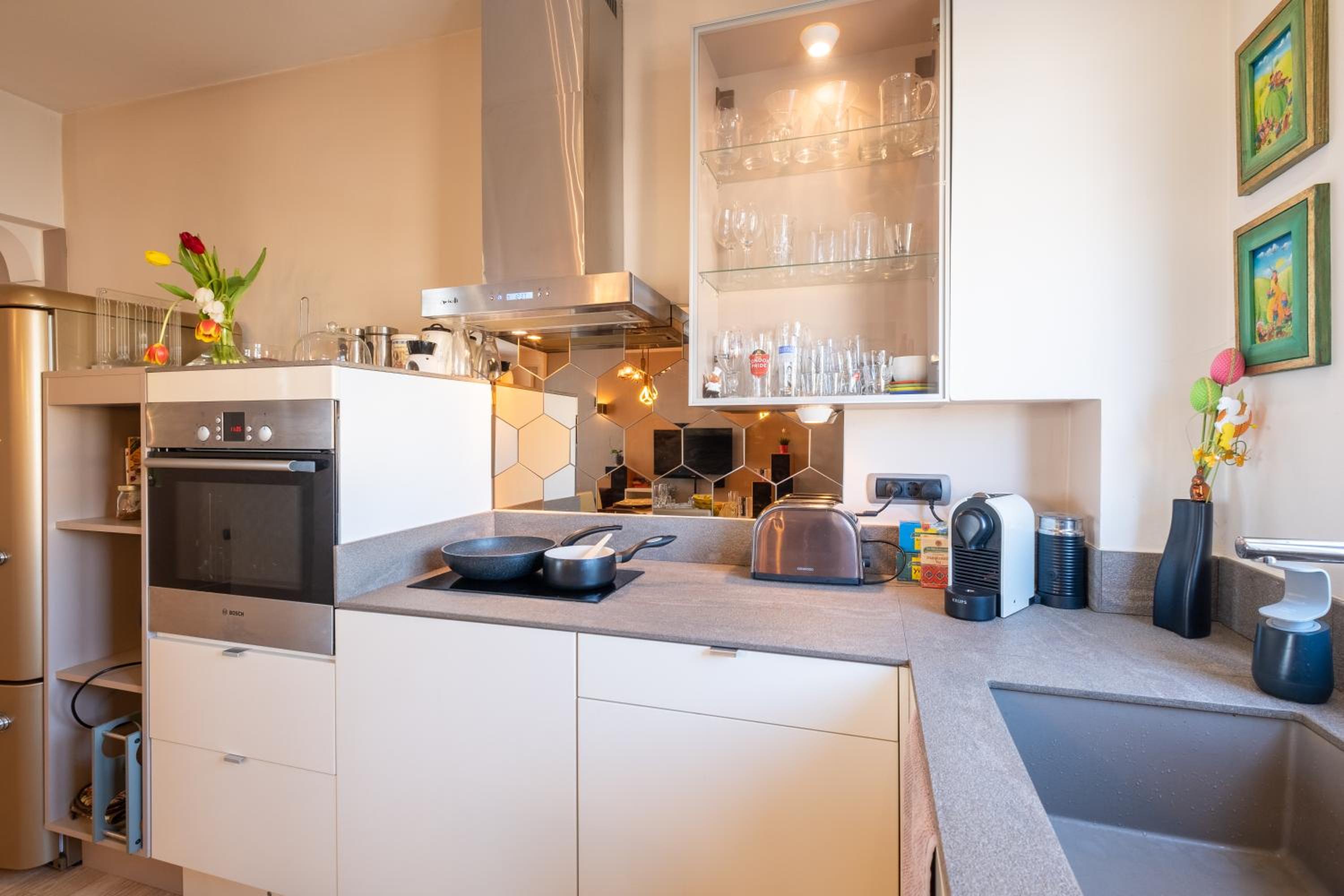 Tranquil Place in the middle of Downtown 2BR