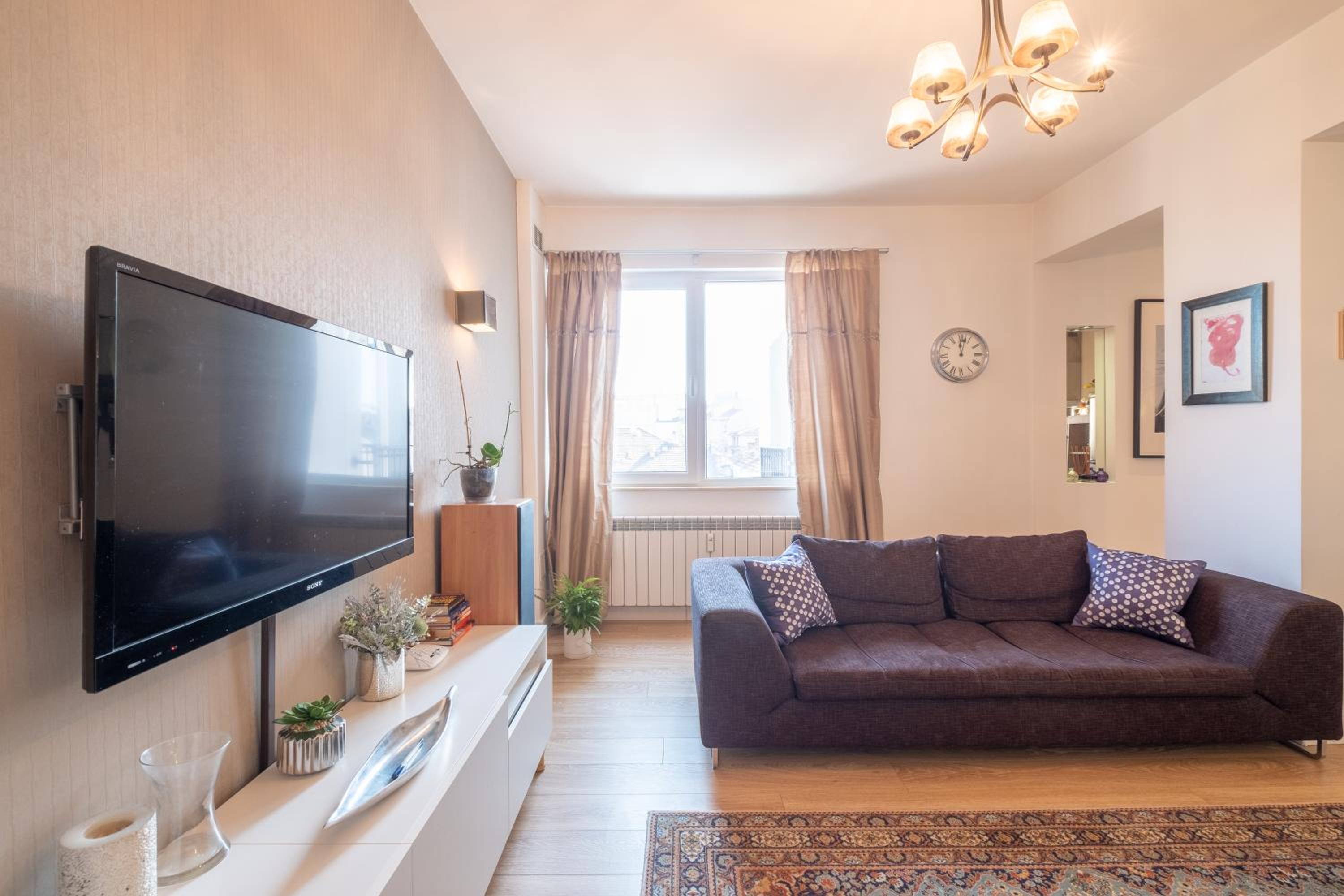 Tranquil Place in the middle of Downtown 2BR