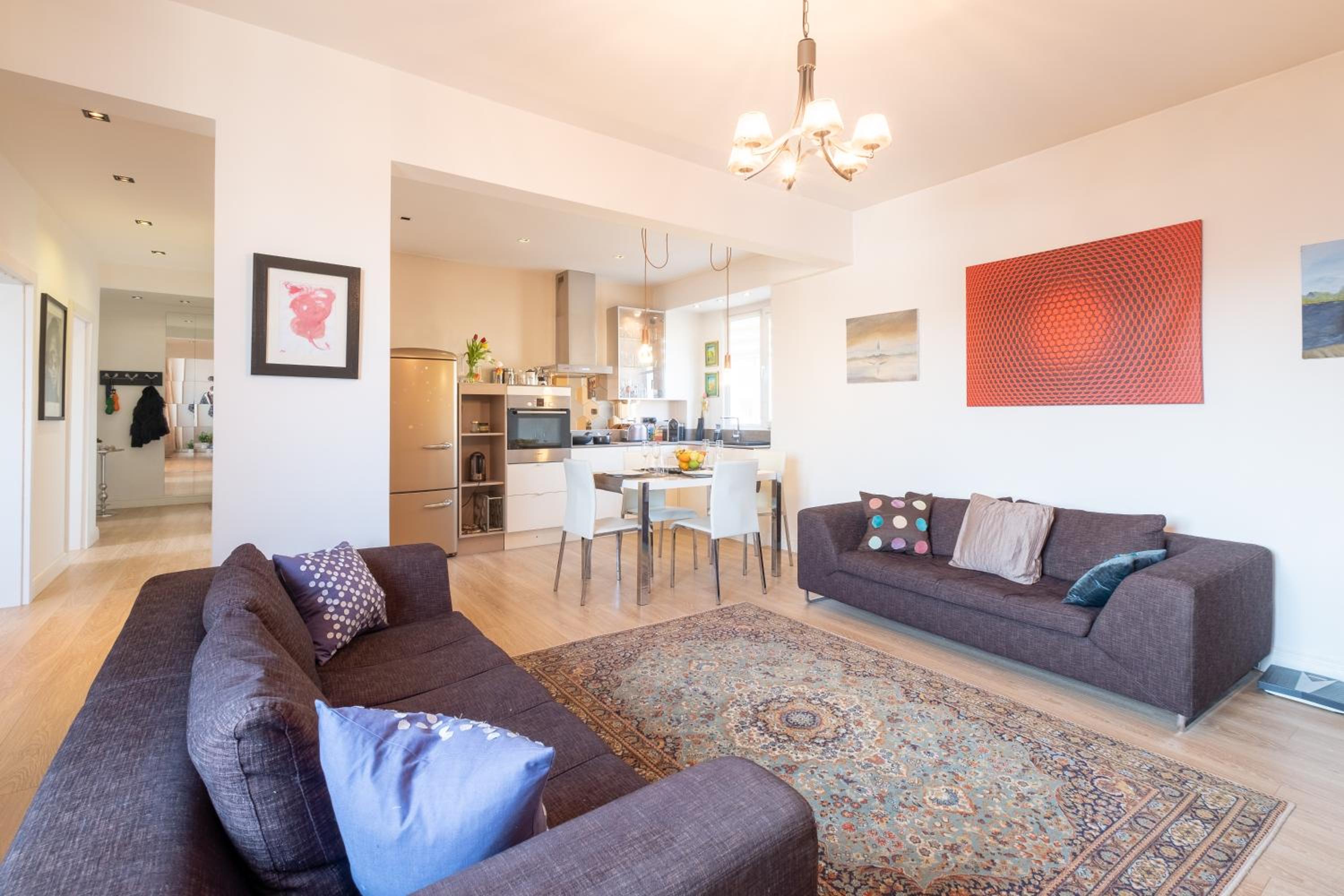 Tranquil Place in the middle of Downtown 2BR