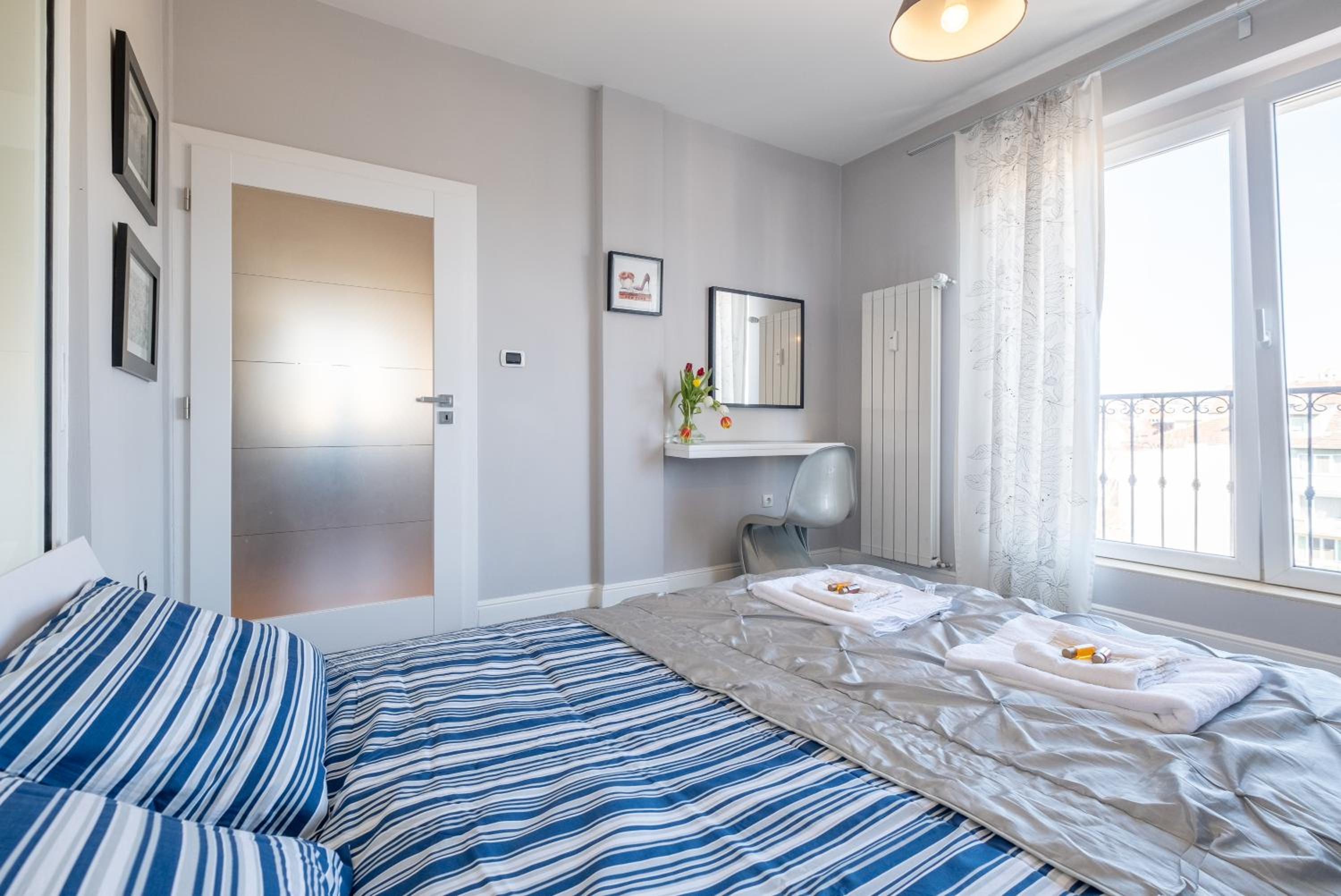 Tranquil Place in the middle of Downtown 2BR