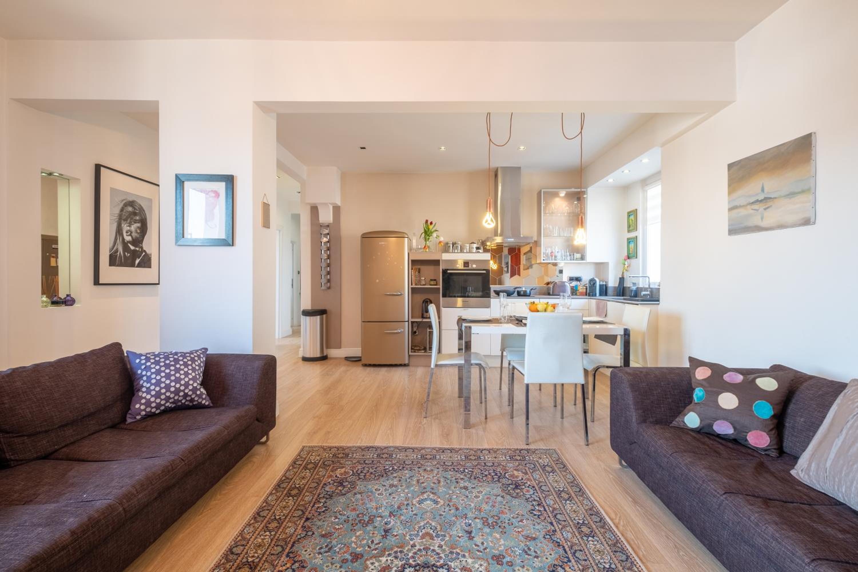Tranquil Place in the middle of Downtown 2BR