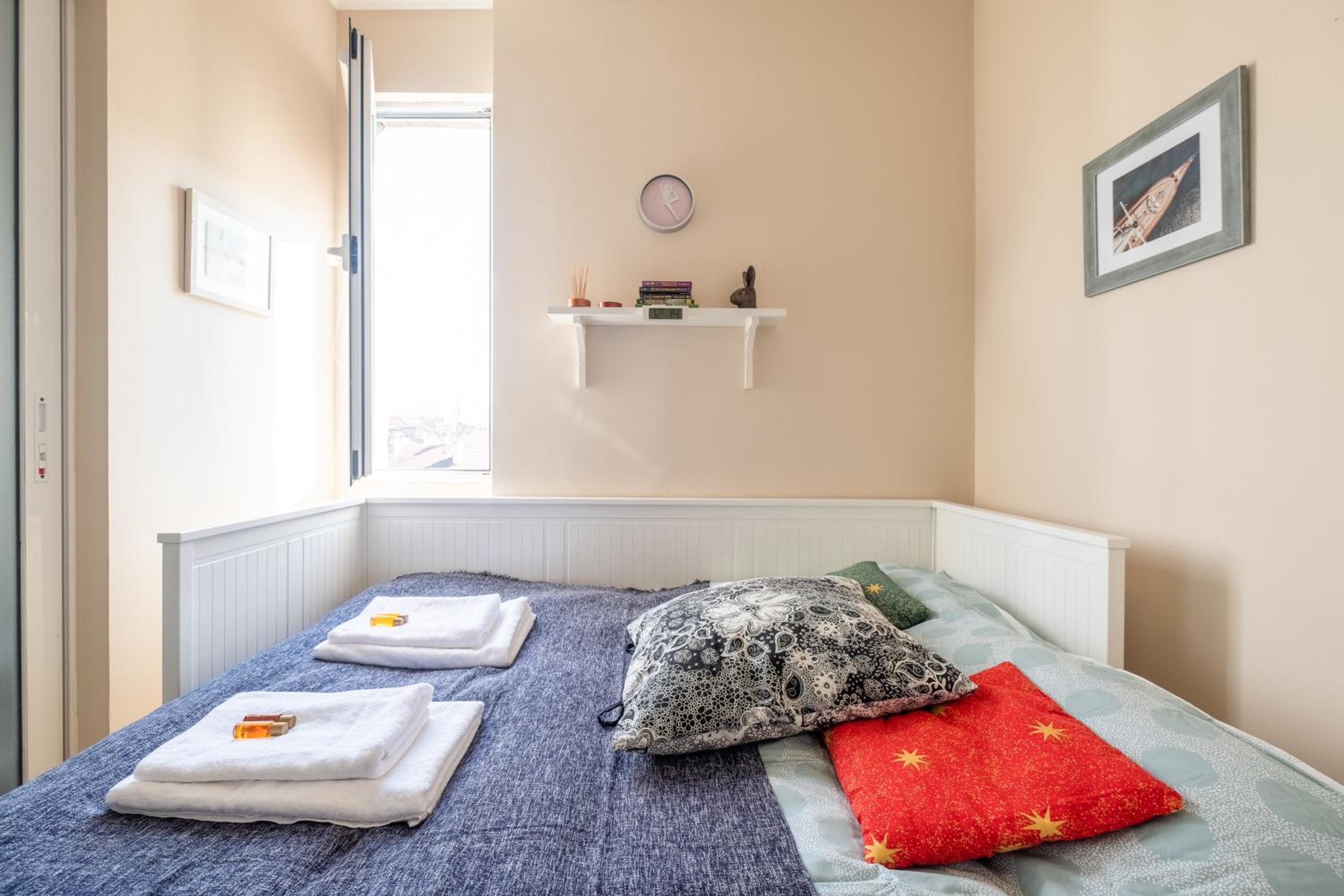 Tranquil Place in the middle of Downtown 2BR