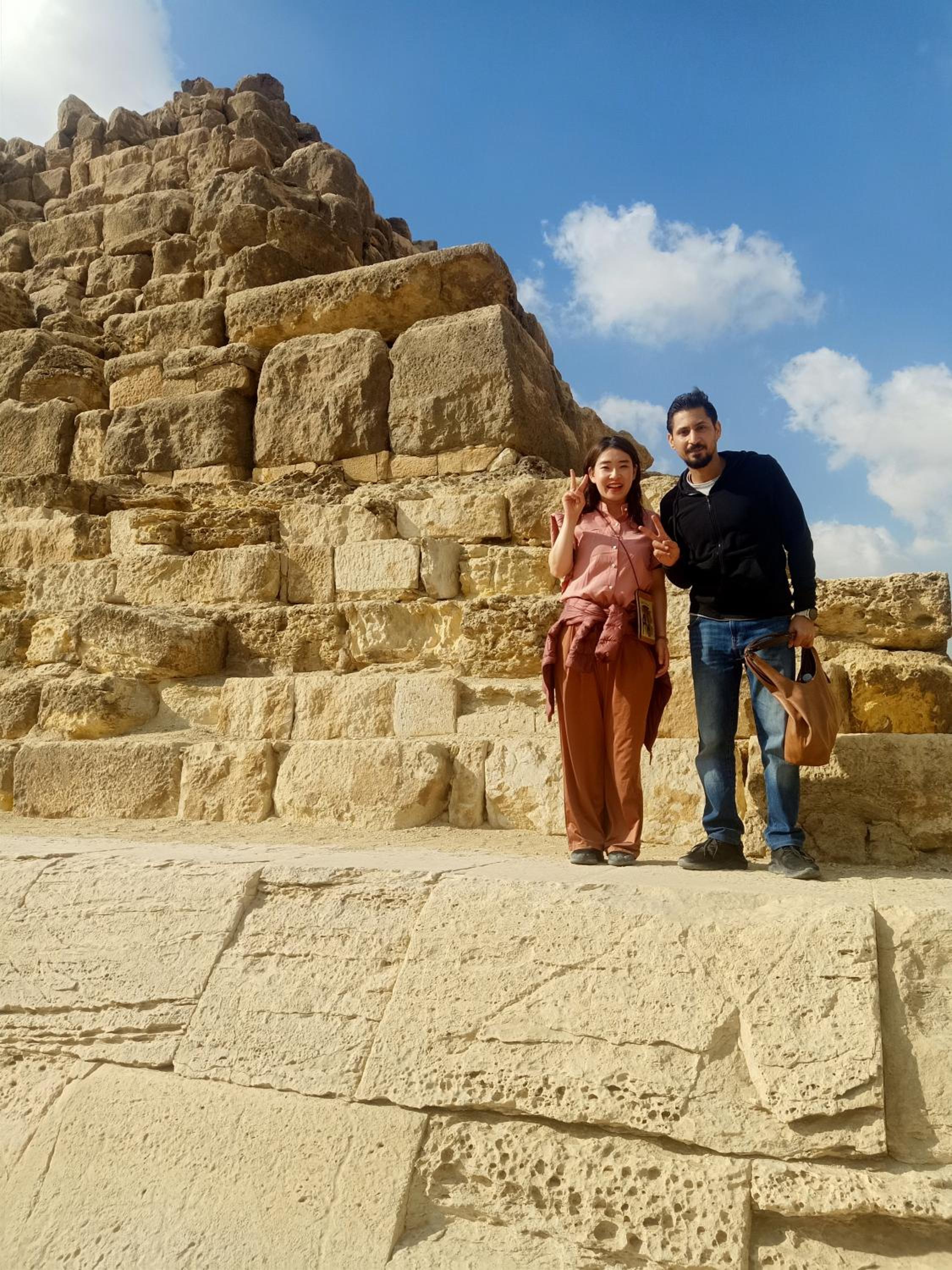 Eyad Pyramids view