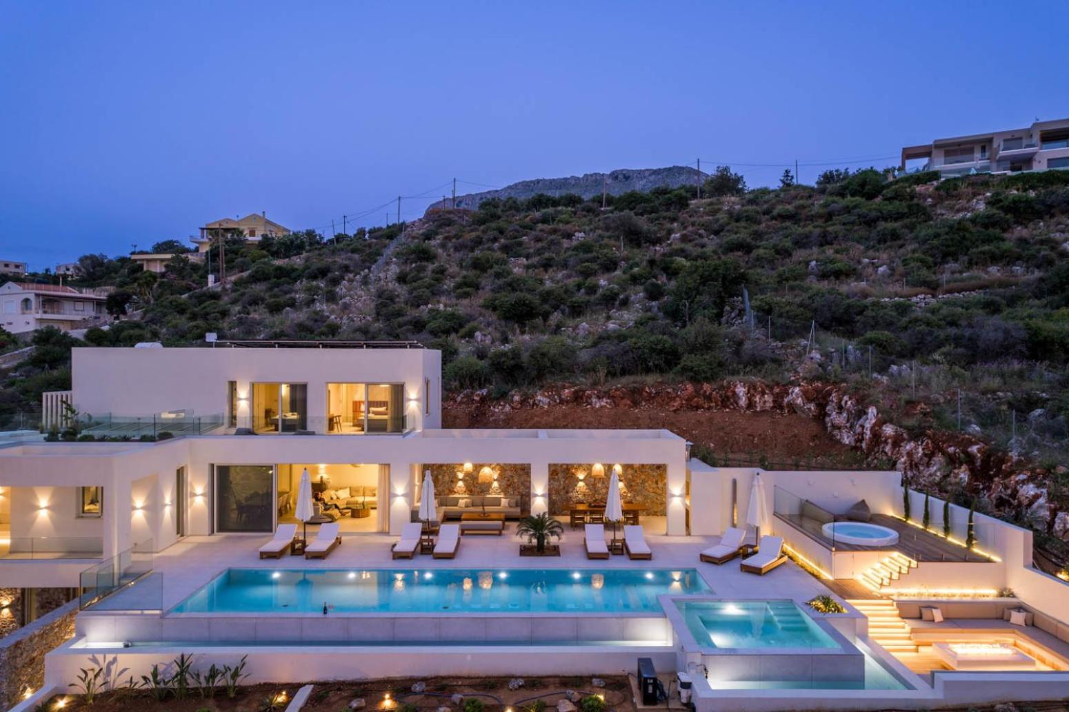 Luxurious Villa Thyrsus - With Private Heated Pool photo 4
