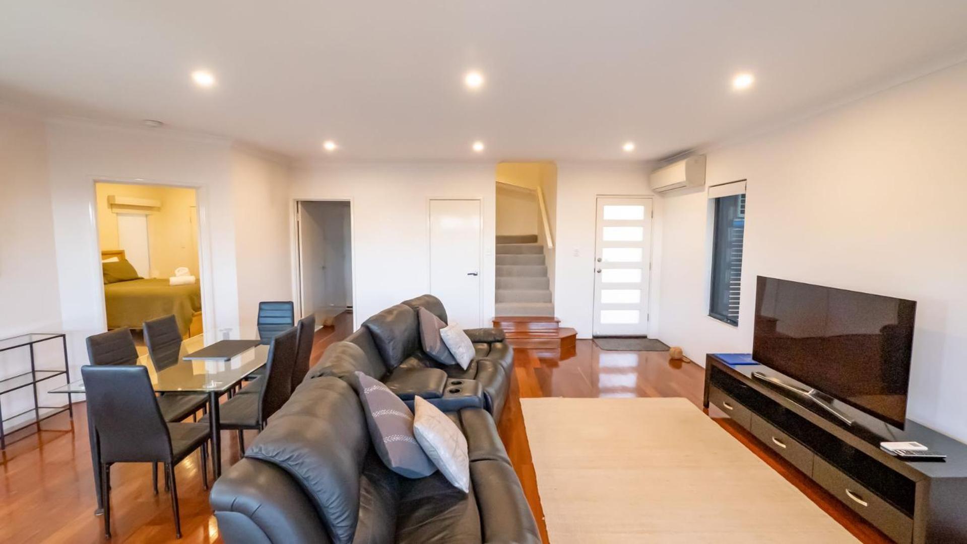 Hollow Beach House - Bunbury