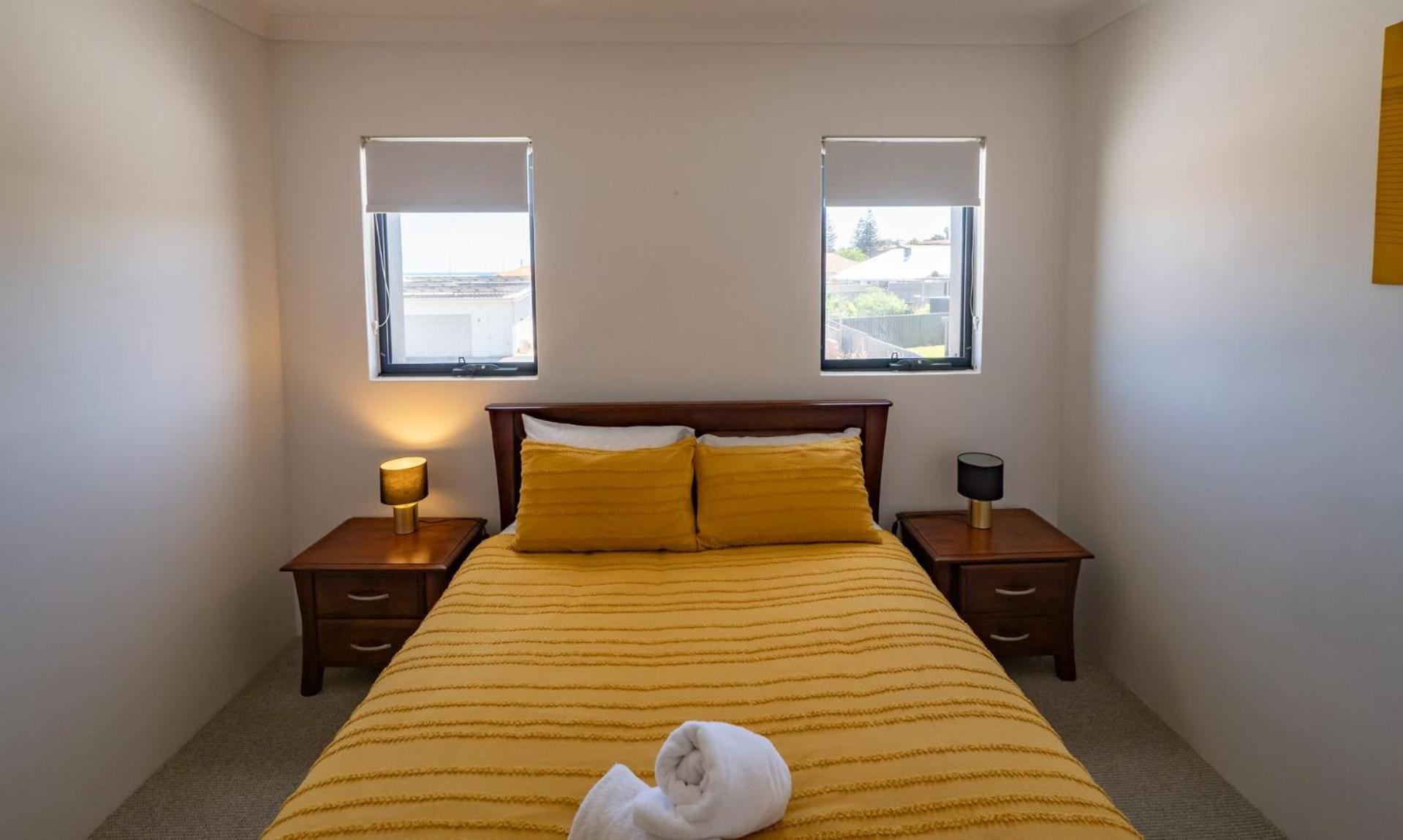 Hollow Beach House - Bunbury