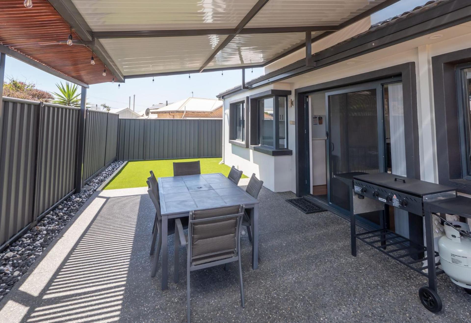 Hollow Beach House - Bunbury