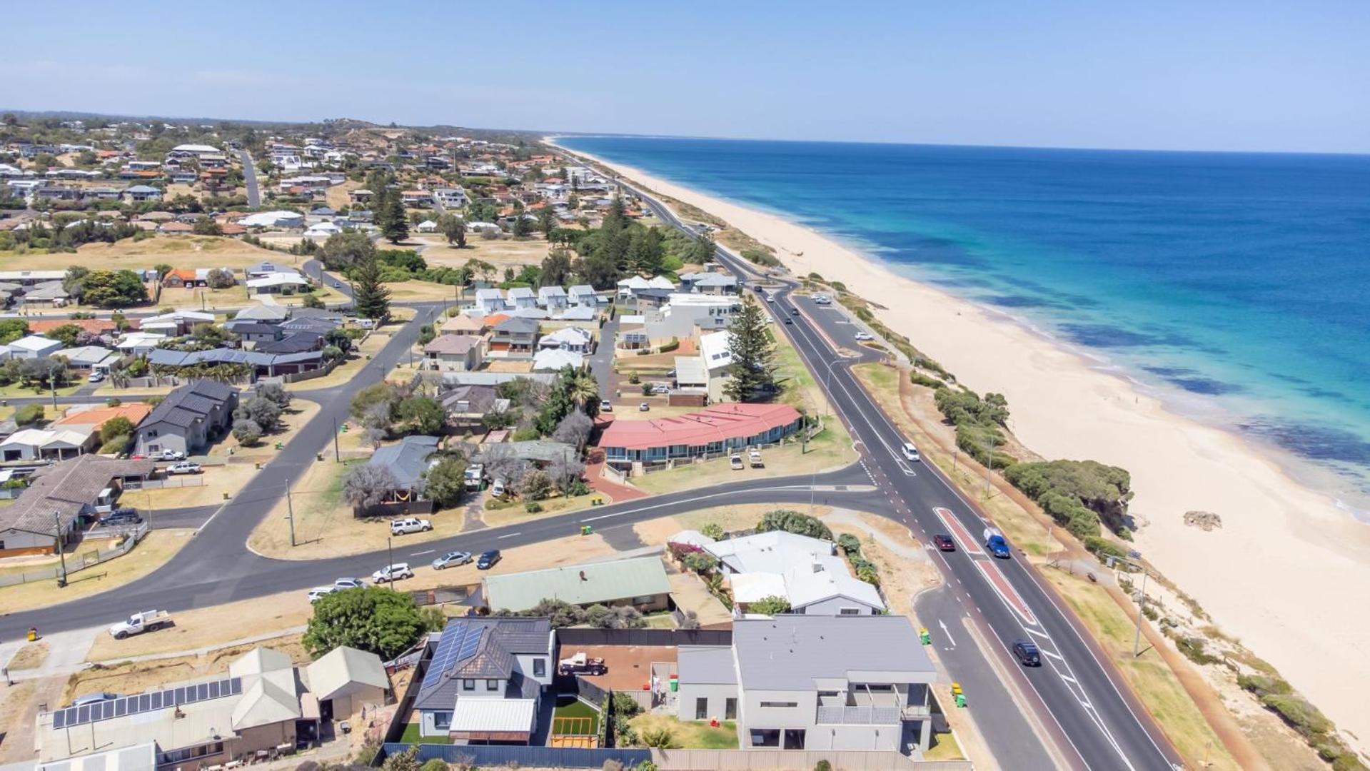 Hollow Beach House - Bunbury
