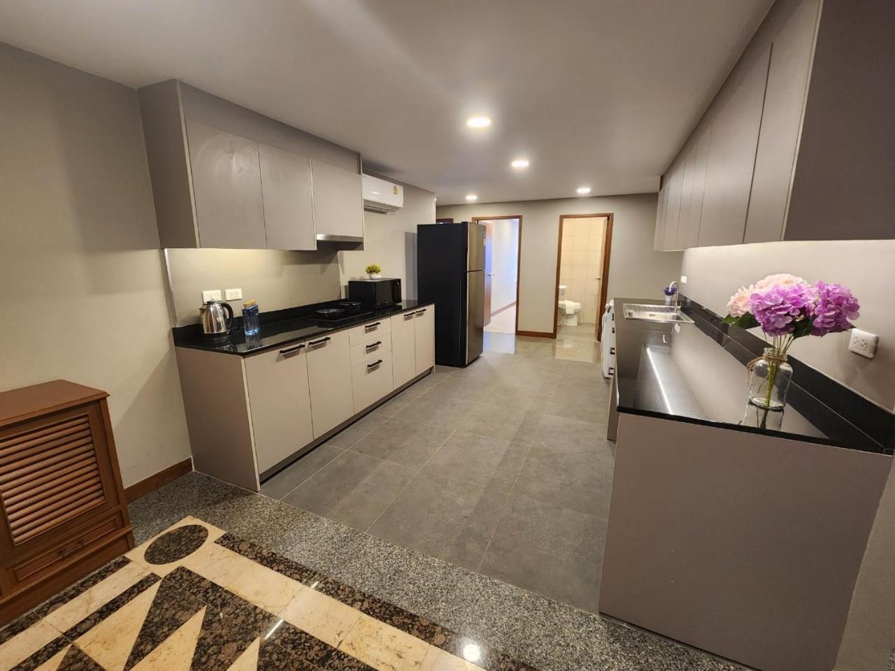 United Tower Thonglor by Aspira
