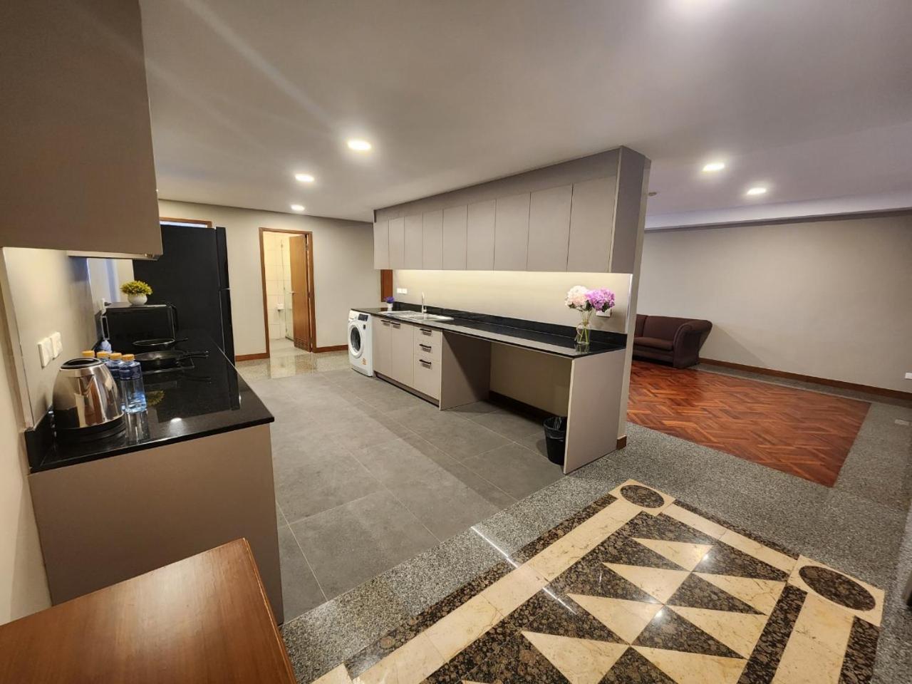 United Tower Thonglor by Aspira